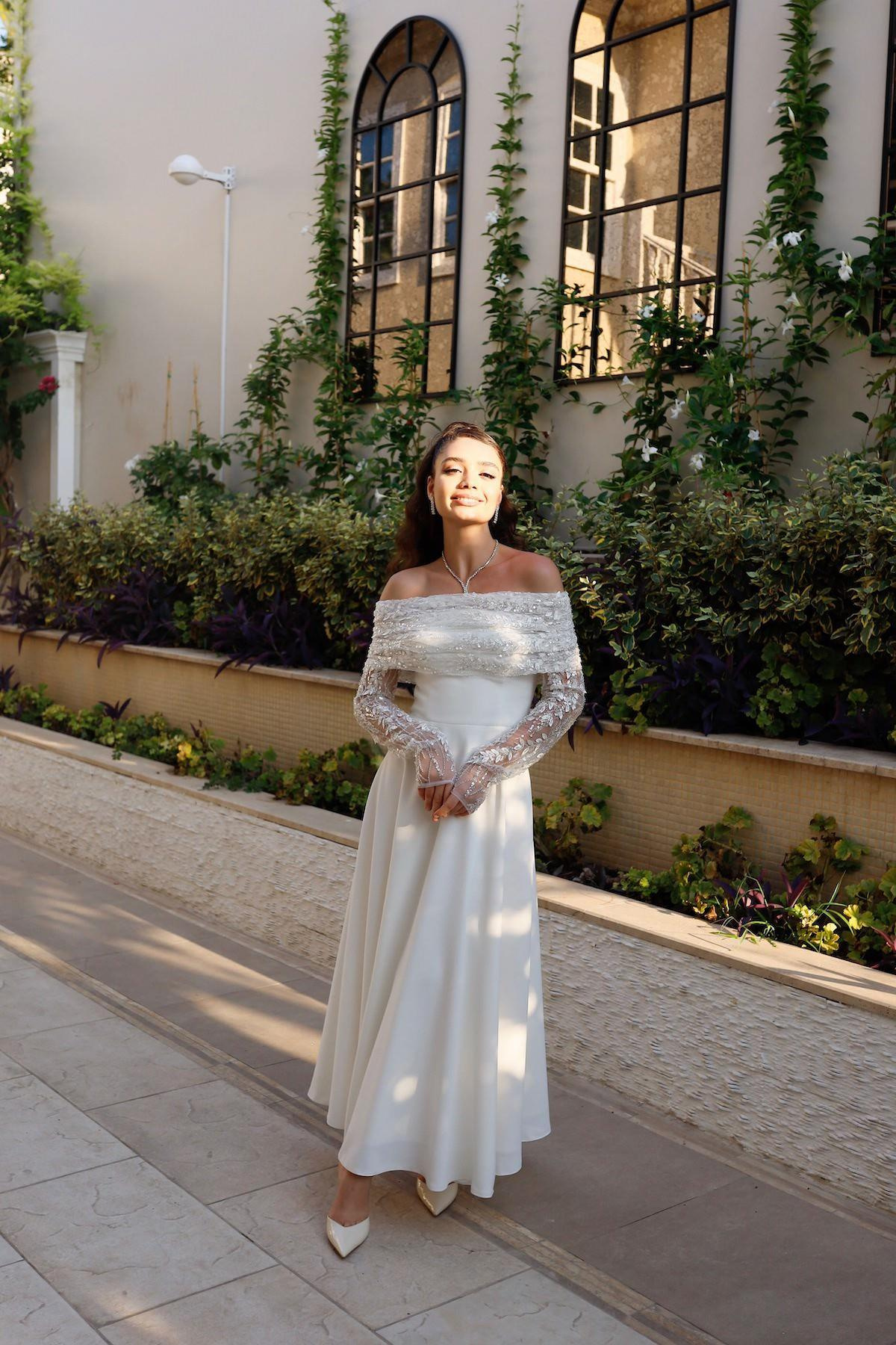TheElsa | Kişiye Özel Üretim Abiye Elbise | Piraye Prenses Beyaz Özel Tasarım Dantel Detaylı  Nikah Nişan ElbisesiBEYAZ ELBİSELERLinda Prenses Beyaz Özel Tasarım Dantel Detaylı Nikah Nişan Elbisesi