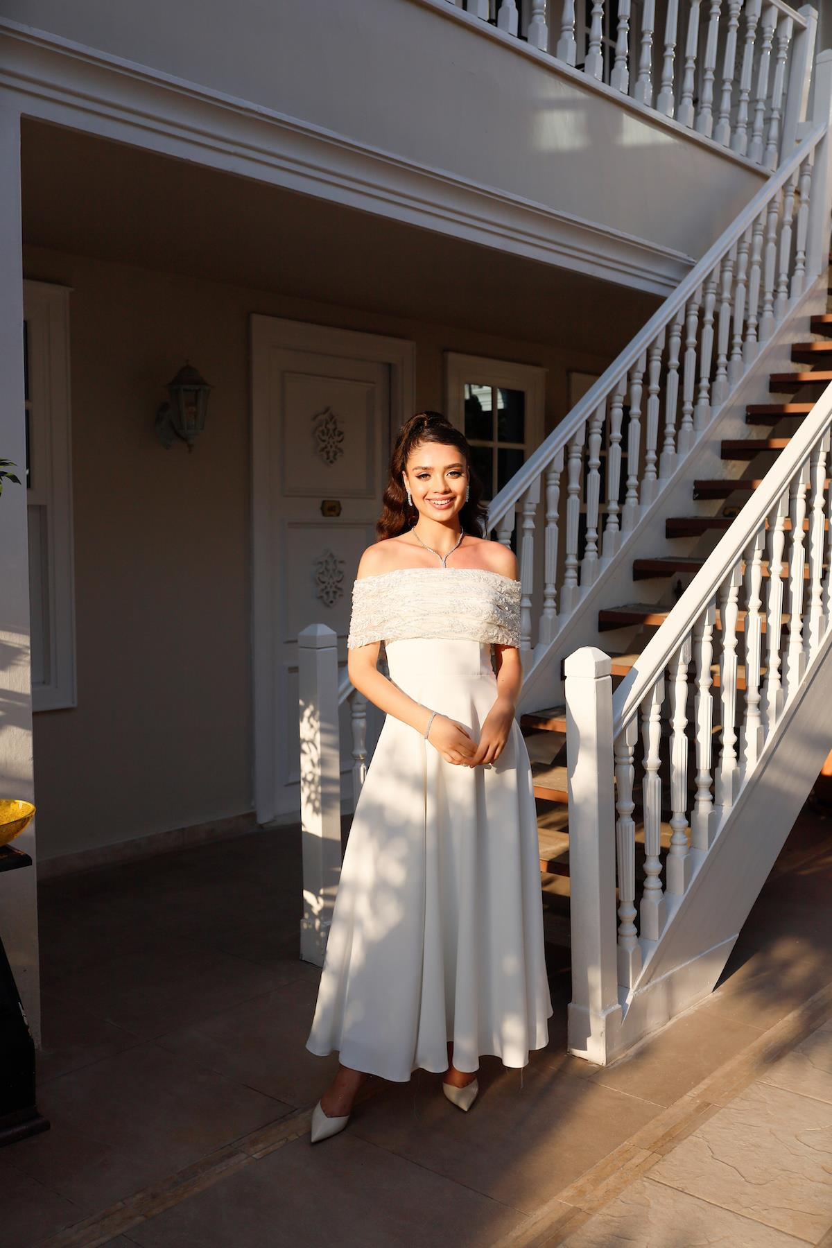 TheElsa | Kişiye Özel Üretim Abiye Elbise | Piraye Prenses Beyaz Özel Tasarım Dantel Detaylı  Nikah Nişan ElbisesiBEYAZ ELBİSELERLinda Prenses Beyaz Özel Tasarım Dantel Detaylı Nikah Nişan Elbisesi