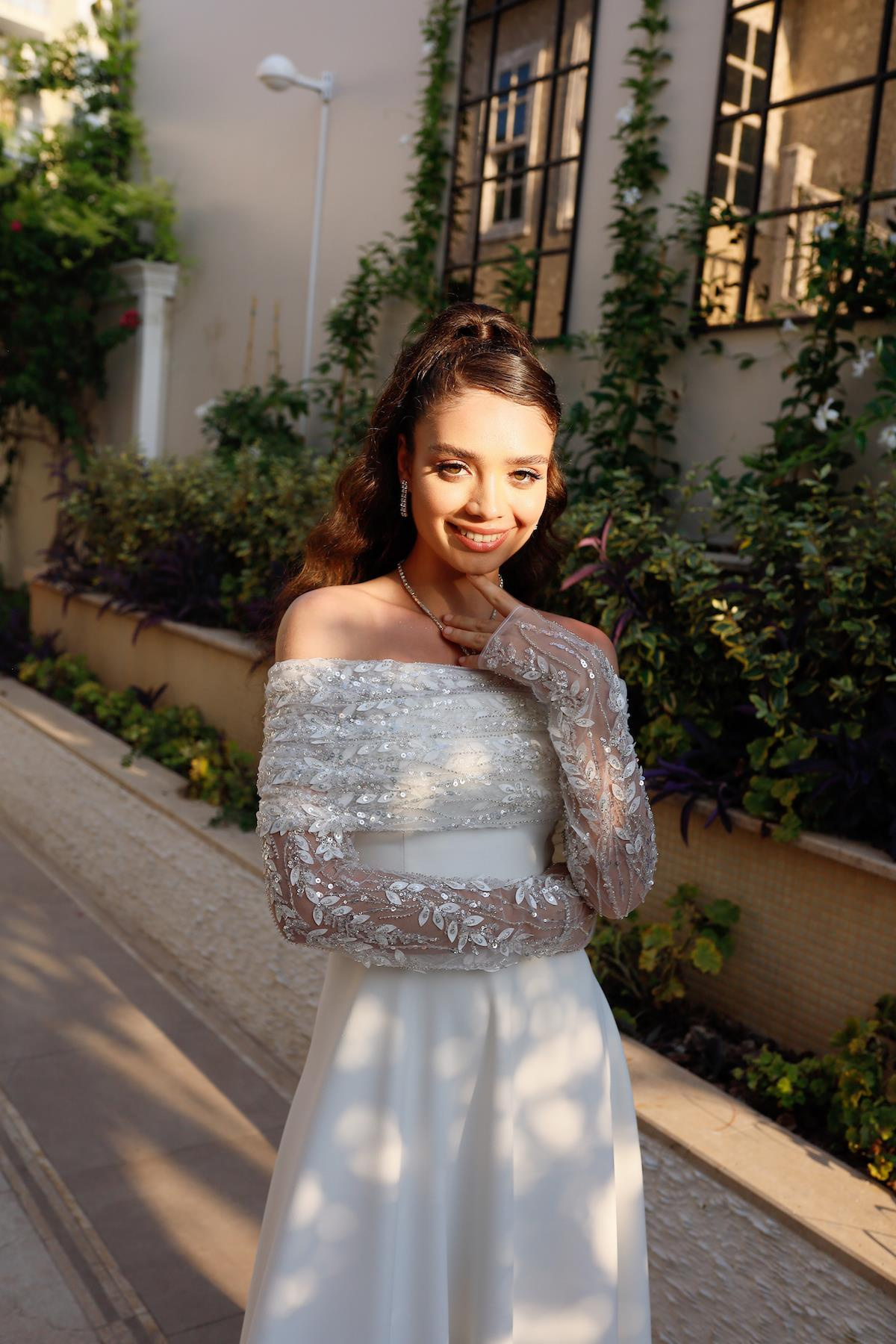 TheElsa | Kişiye Özel Üretim Abiye Elbise | Piraye Prenses Beyaz Özel Tasarım Dantel Detaylı  Nikah Nişan ElbisesiBEYAZ ELBİSELERLinda Prenses Beyaz Özel Tasarım Dantel Detaylı Nikah Nişan Elbisesi