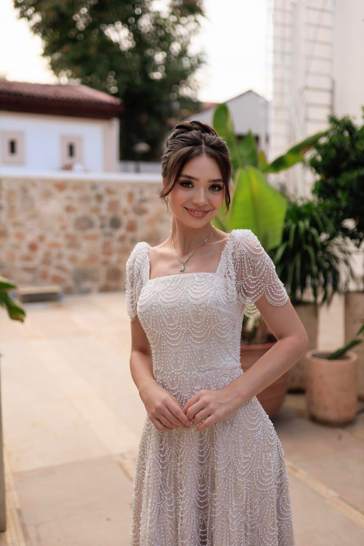 TheElsa | LUCIA DANTEL ELBİSELERLucia Özel Tasarım Nişan Abiye Elbise