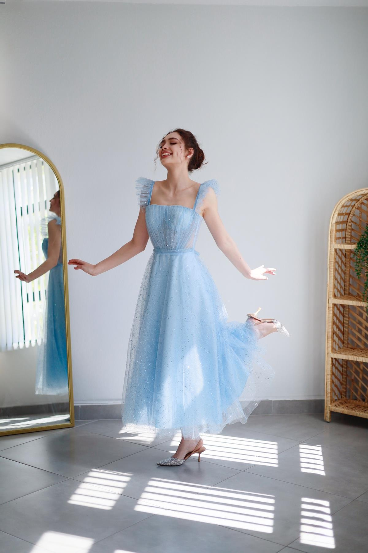 TheElsa | Kişiye Özel Üretim Abiye Elbise | Melissa Bebek Mavi Özel Tasarım Simli Tül Abiye ElbiseÖZEL ÜRETİM ELBİSEMelissa Baby Blue Special Design Silvery Tulle Evening Dress