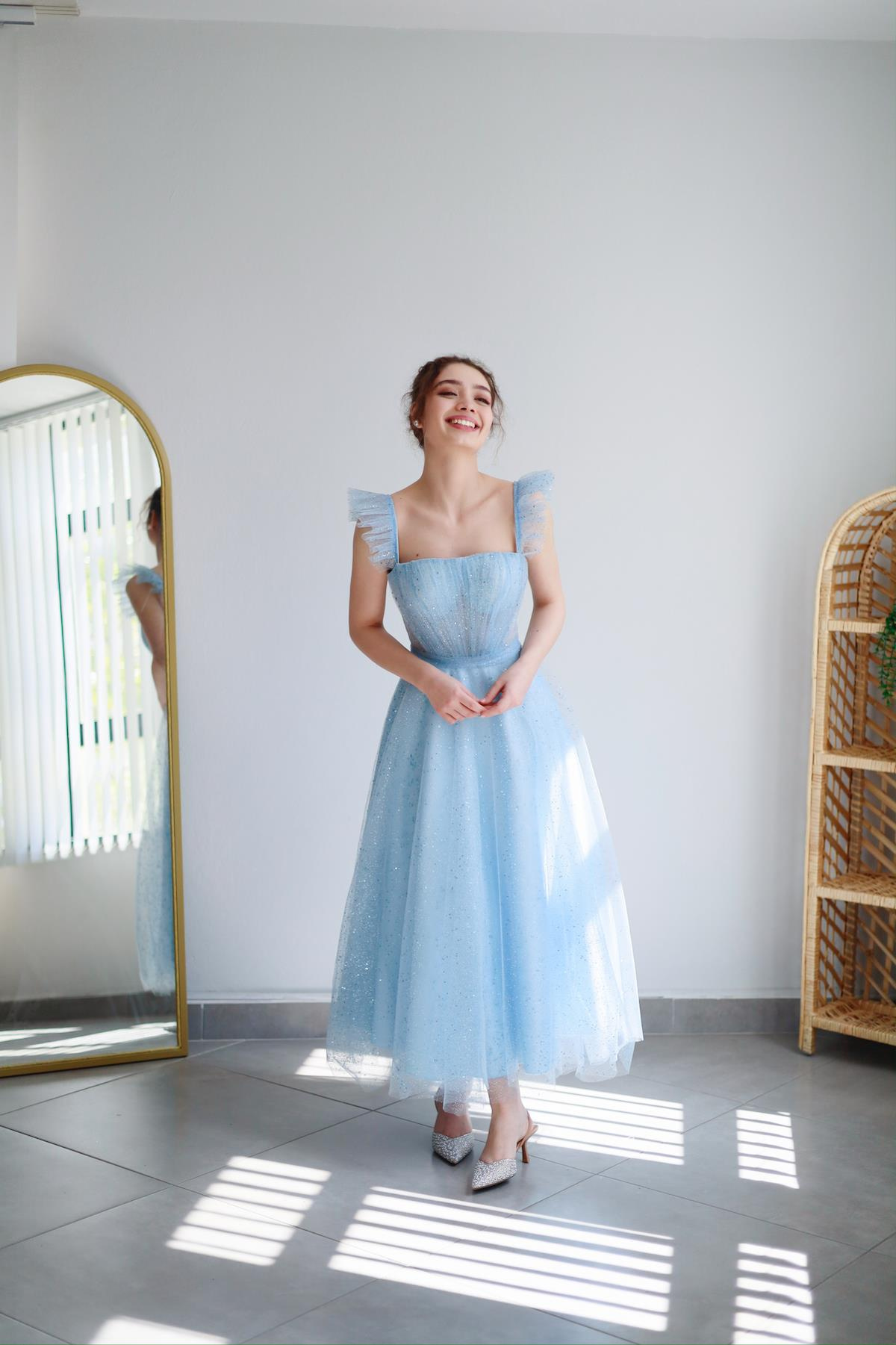 TheElsa | Kişiye Özel Üretim Abiye Elbise | Melissa Bebek Mavi Özel Tasarım Simli Tül Abiye ElbiseÖZEL ÜRETİM ELBİSEMelissa Baby Blue Special Design Silvery Tulle Evening Dress