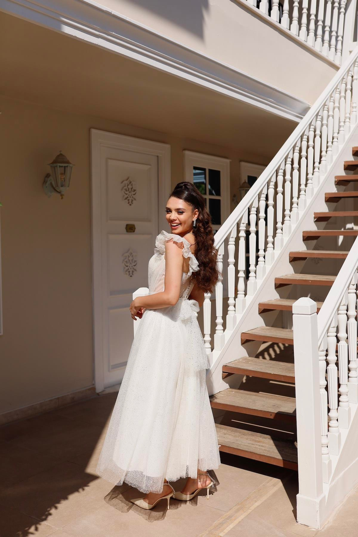 TheElsa | Kişiye Özel Üretim Abiye Elbise | Melissa Beyaz Özel Tasarım Simli Tül Abiye ElbiseÖZEL ÜRETİM ELBİSEMelissa White Special Design Silvery Tulle Evening Dress