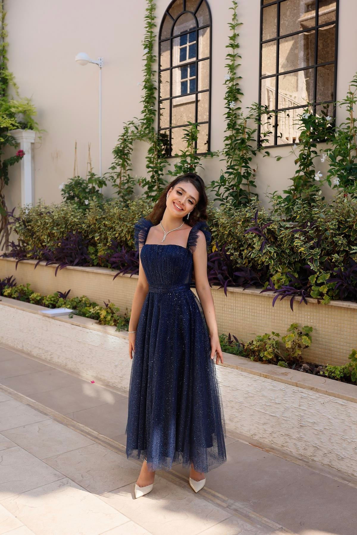 TheElsa | Kişiye Özel Üretim Abiye Elbise | Melissa Lacivert Özel Tasarım Simli Tül Abiye ElbiseÖZEL ÜRETİM ELBİSEMelissa Navy Blue Special Design Silvery Tulle Evening Dress