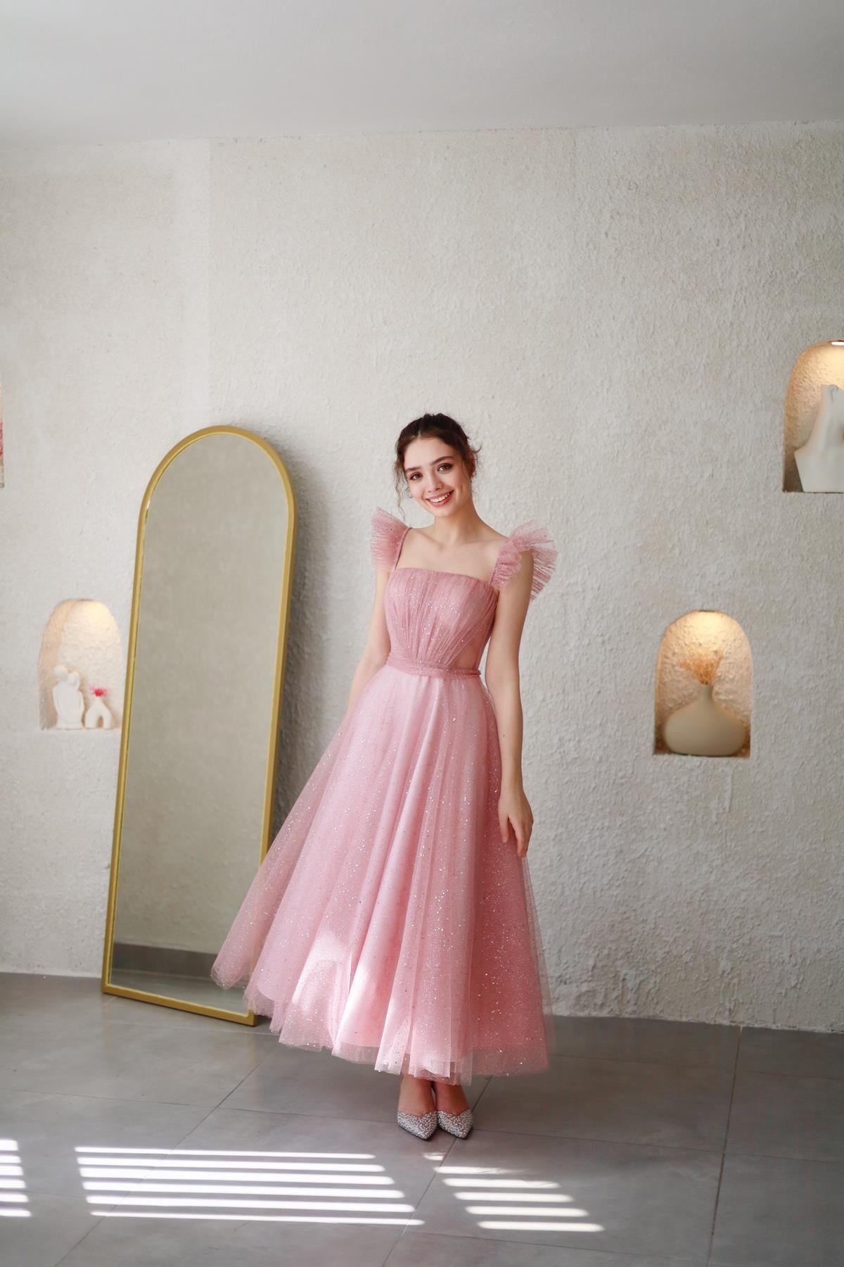 TheElsa | Kişiye Özel Üretim Abiye Elbise | Melissa Pudra Özel Tasarım Simli Tül Abiye ElbiseÖZEL ÜRETİM ELBİSEMelissa Powder Special Design Silvery Tulle Evening Dress