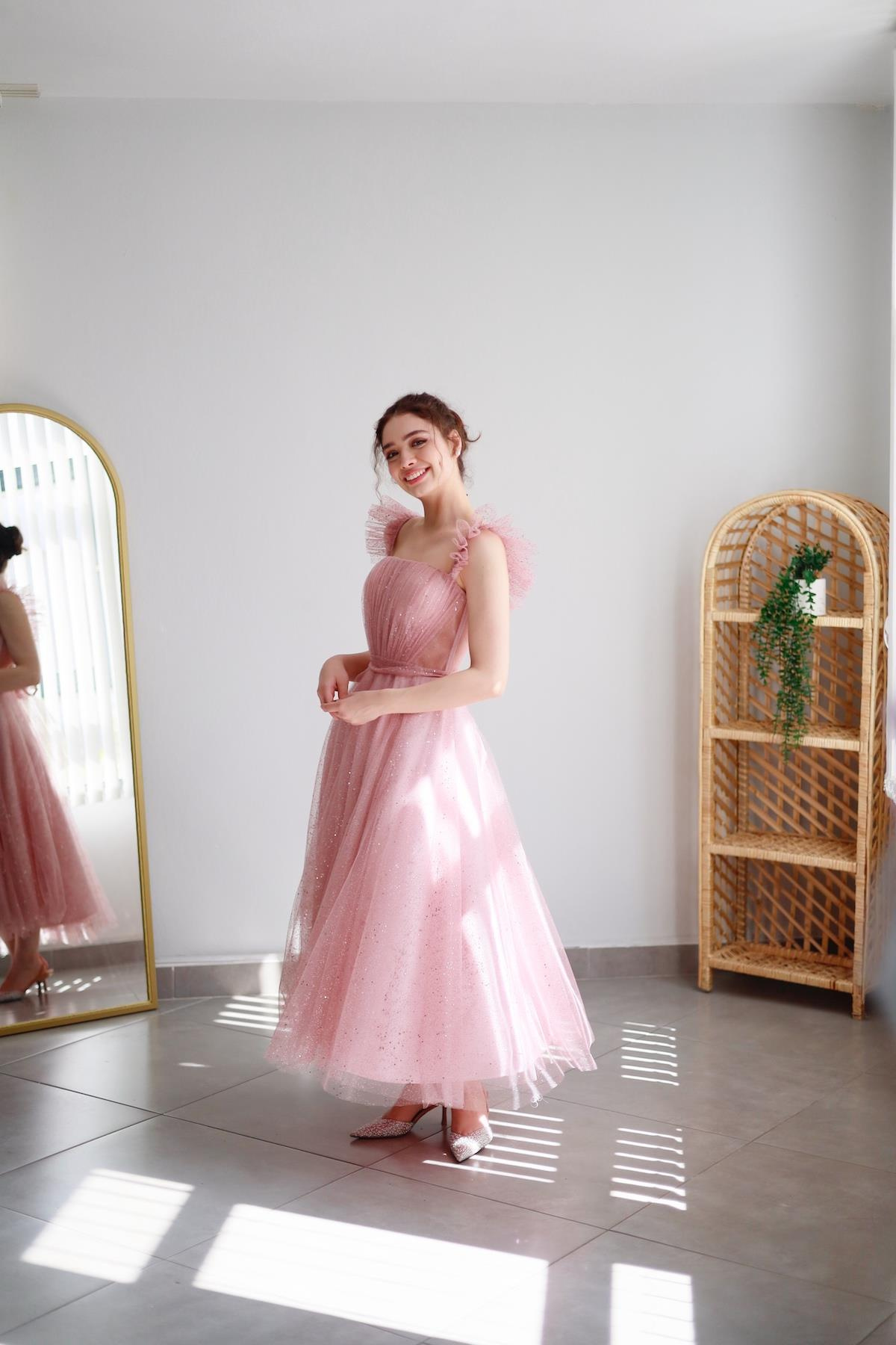 TheElsa | Kişiye Özel Üretim Abiye Elbise | Melissa Pudra Özel Tasarım Simli Tül Abiye ElbiseÖZEL ÜRETİM ELBİSEMelissa Powder Special Design Silvery Tulle Evening Dress