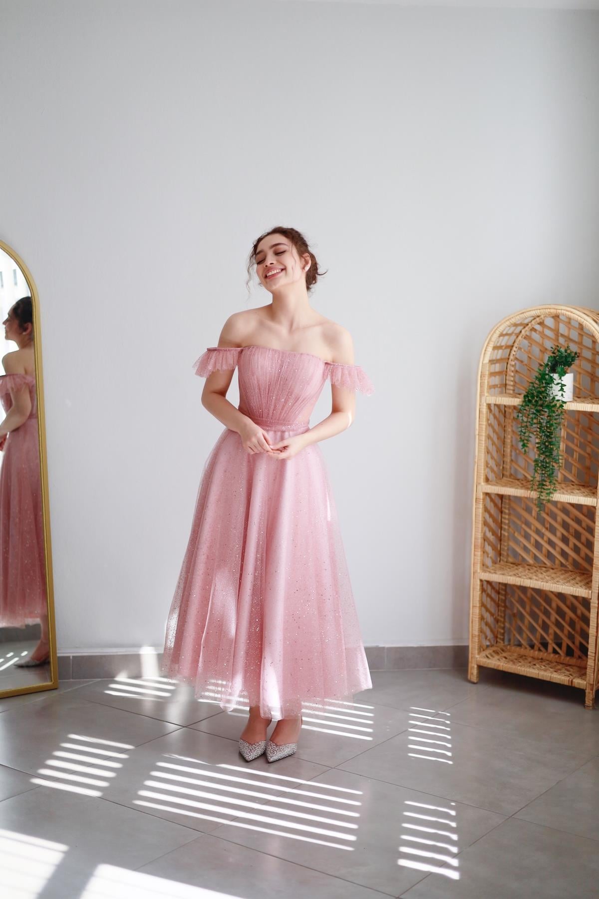TheElsa | Kişiye Özel Üretim Abiye Elbise | Melissa Pudra Özel Tasarım Simli Tül Abiye ElbiseÖZEL ÜRETİM ELBİSEMelissa Powder Special Design Silvery Tulle Evening Dress