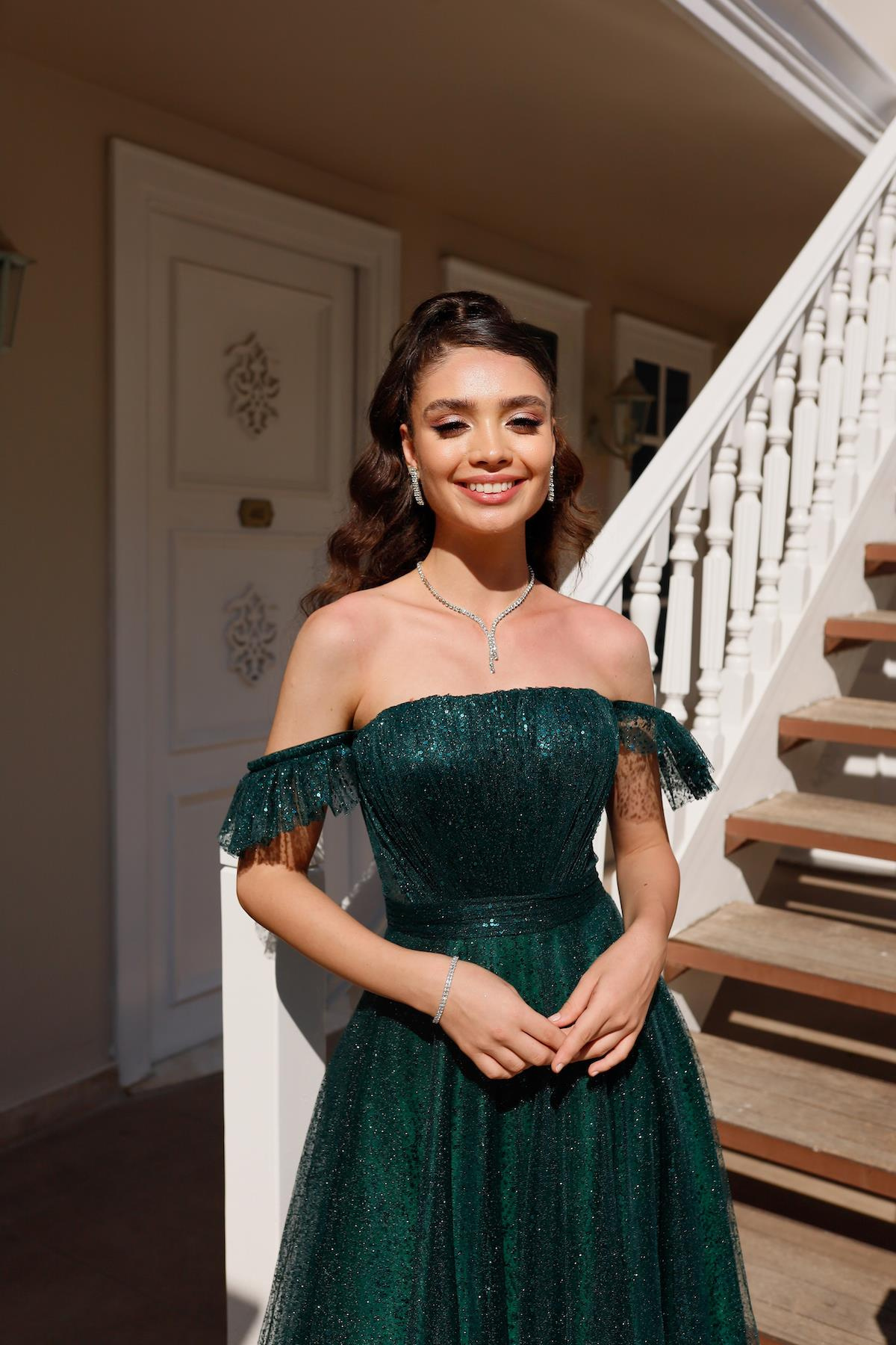 TheElsa | Kişiye Özel Üretim Abiye Elbise | Melissa Zümrüt Yeşili Özel Tasarım Simli Tül Abiye ElbiseÖZEL ÜRETİM ELBİSEMelissa Emerald Green Special Design Silvery Tulle Evening Dress