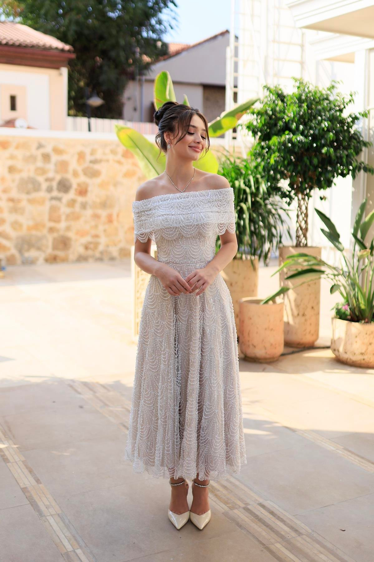 TheElsa | MONICA BOLERO PRENSESBEYAZ ELBİSELERMonica Bolero Prenses Özel Tasarım Dantel Nişan Nikah Elbisesi