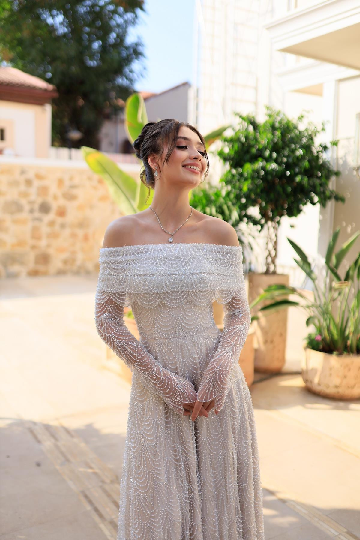 TheElsa | MONICA BOLERO PRENSESBEYAZ ELBİSELERMonica Bolero Prenses Özel Tasarım Dantel Nişan Nikah Elbisesi