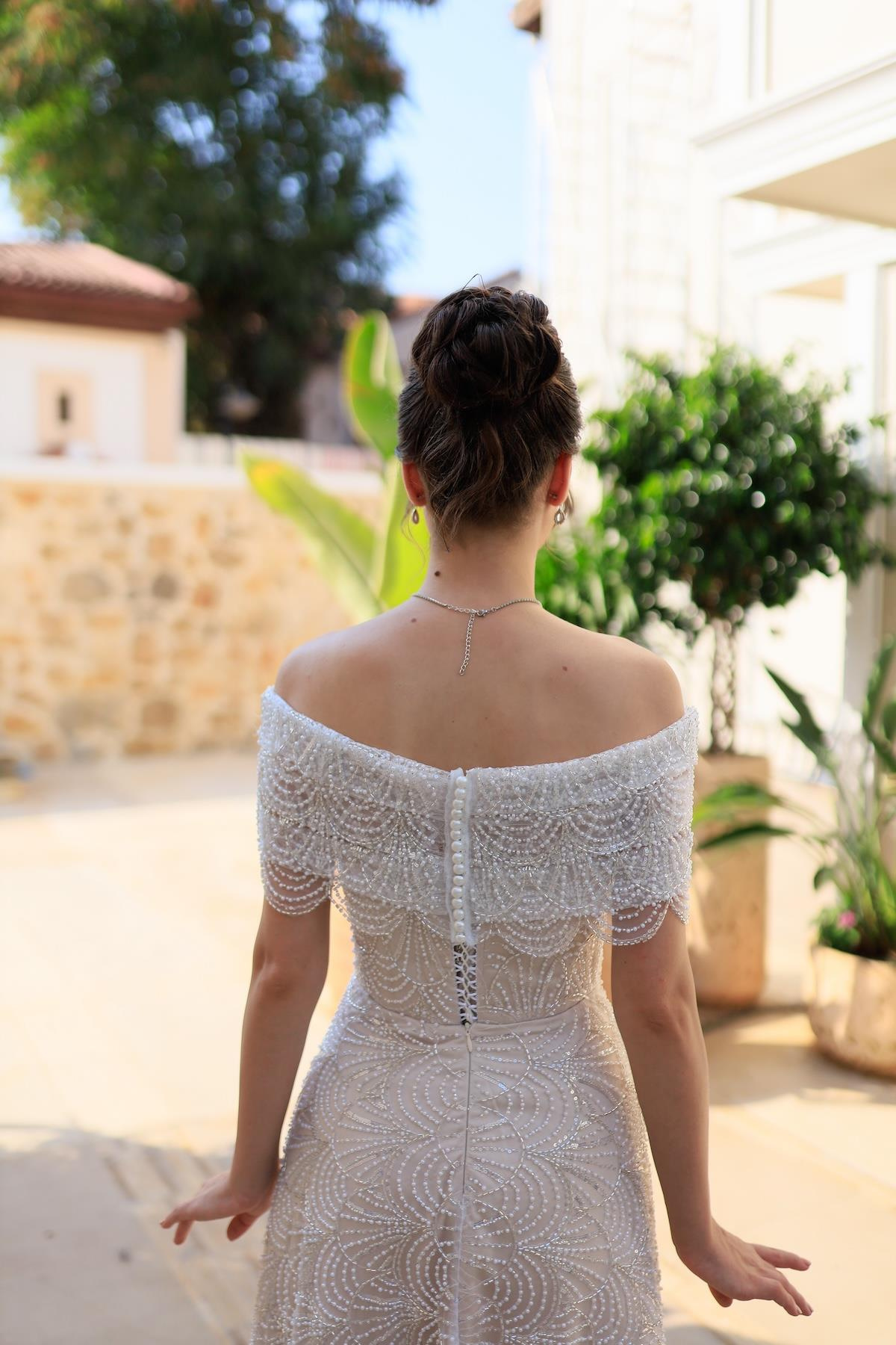 TheElsa | MONICA BOLERO PRENSESBEYAZ ELBİSELERMonica Bolero Prenses Özel Tasarım Dantel Nişan Nikah Elbisesi