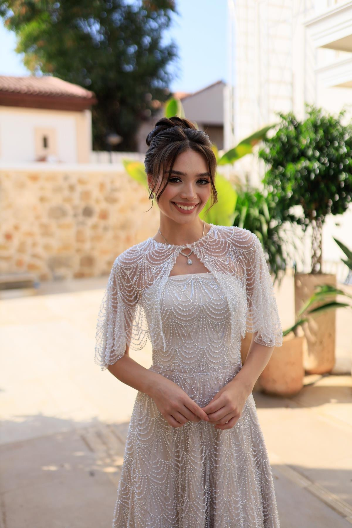 TheElsa | MONICA PELERİN PRENSESBEYAZ ELBİSELERMonica Pelerin Prenses Özel Tasarım Dantel Nişan Nikah Elbisesi