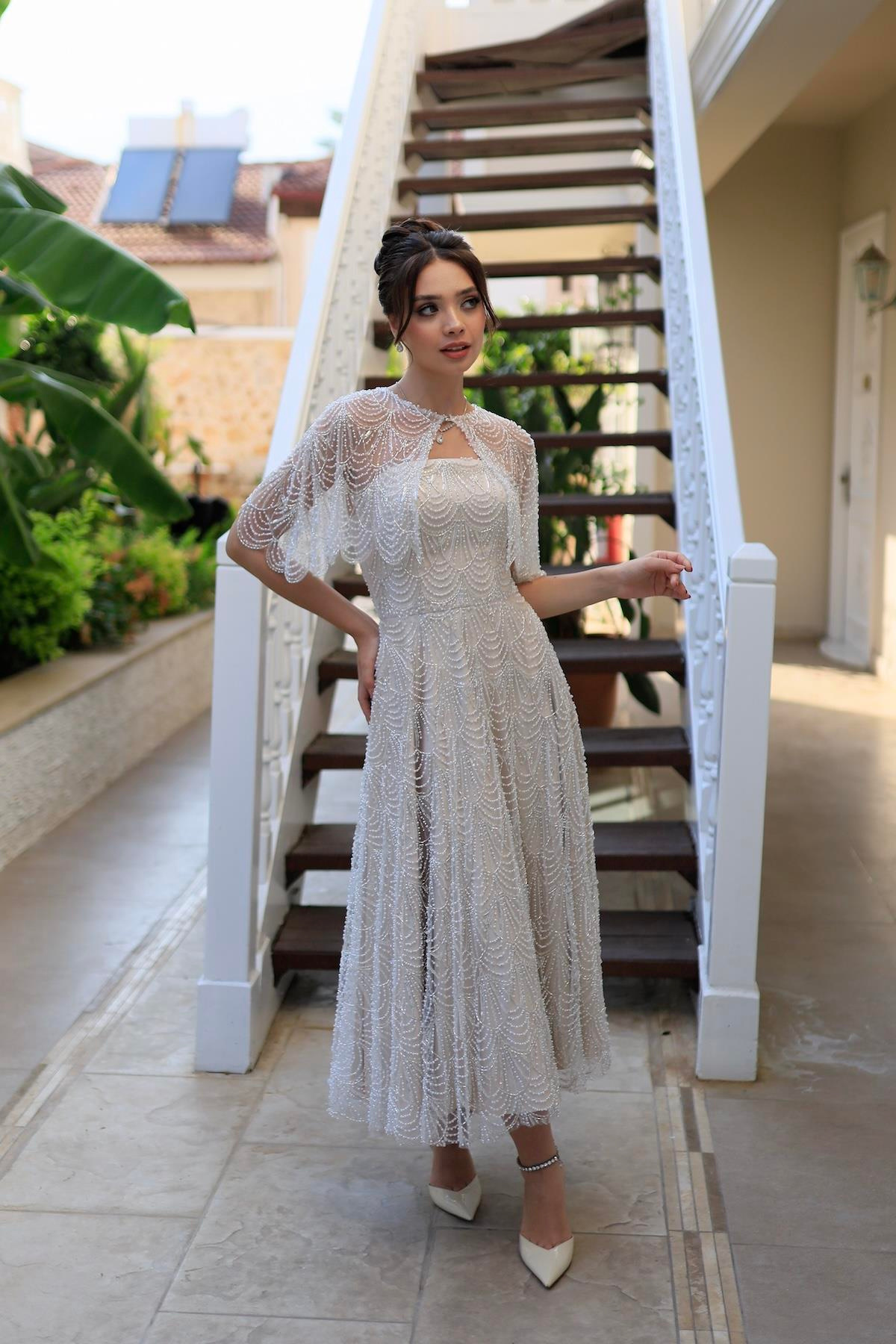 TheElsa | MONICA PELERİN PRENSESBEYAZ ELBİSELERMonica Pelerin Prenses Özel Tasarım Dantel Nişan Nikah Elbisesi