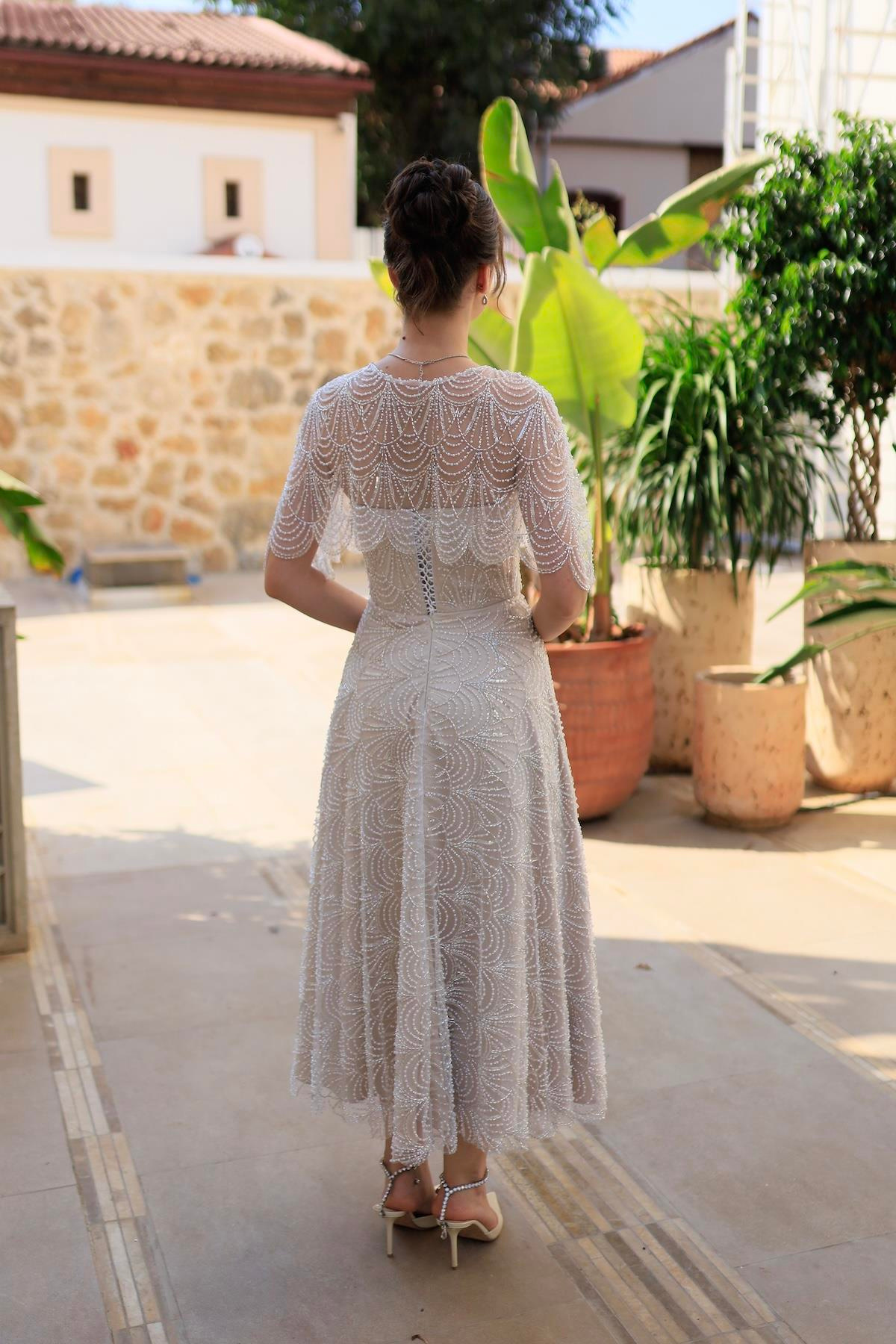 TheElsa | MONICA PELERİN PRENSESBEYAZ ELBİSELERMonica Pelerin Prenses Özel Tasarım Dantel Nişan Nikah Elbisesi