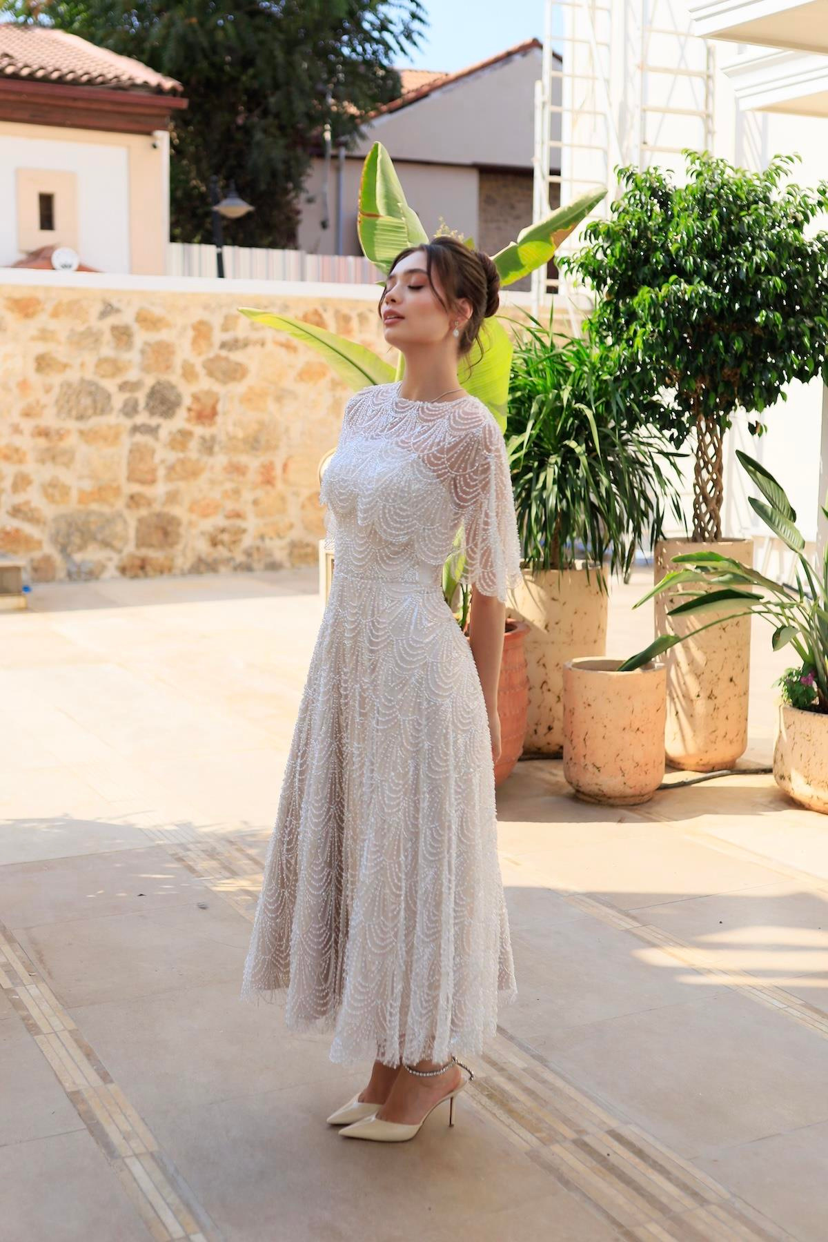 TheElsa | MONICA PELERİN PRENSESBEYAZ ELBİSELERMonica Pelerin Prenses Özel Tasarım Dantel Nişan Nikah Elbisesi