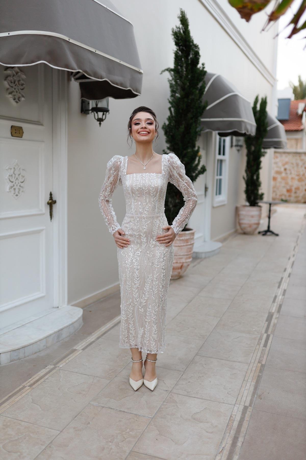 TheElsa | Özel Tasarım Abiye Elbiseler | Nastya Midi Boy Özel Tasarım Dantel Abiye ElbiseÖZEL ÜRETİM TASARIM ELBİSELERNastya Midi Boy Özel Tasarım Dantel Abiye Elbise