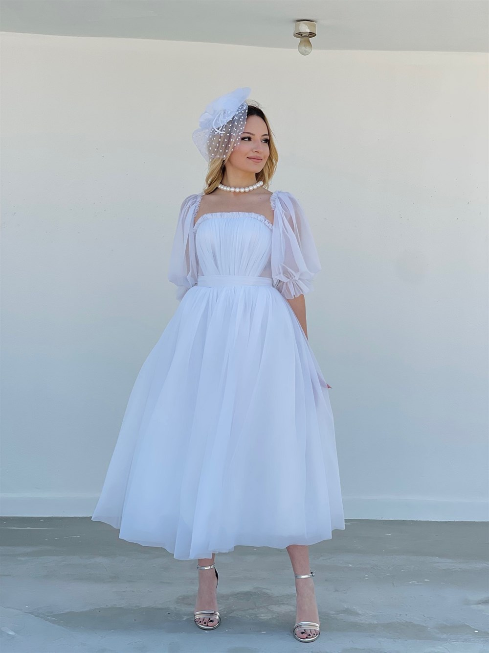 TheElsa | GİYİM | TAKI | Pera Beyaz Özel Tasarım Simli Tül Nikah ElbisesiELBİSEPera Beyaz Özel Tasarım Simli Tül Nikah Elbisesi