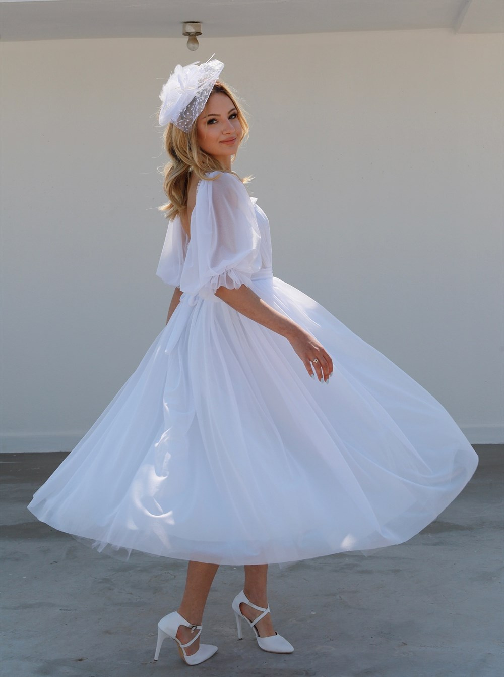 TheElsa | GİYİM | TAKI | Pera Beyaz Özel Tasarım Simli Tül Nikah ElbisesiELBİSEPera Beyaz Özel Tasarım Simli Tül Nikah Elbisesi