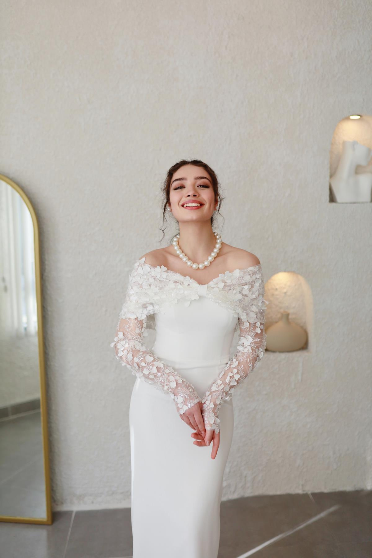 TheElsa | Kişiye Özel Üretim Abiye Elbise | Piraye Beyaz Özel Tasarım Dantel Detaylı Kalem Nikah Nişan ElbisesiÖZEL ÜRETİM ELBİSEPiraye Beyaz Özel Tasarım Dantel Detaylı Kalem Nikah Nişan Elbisesi