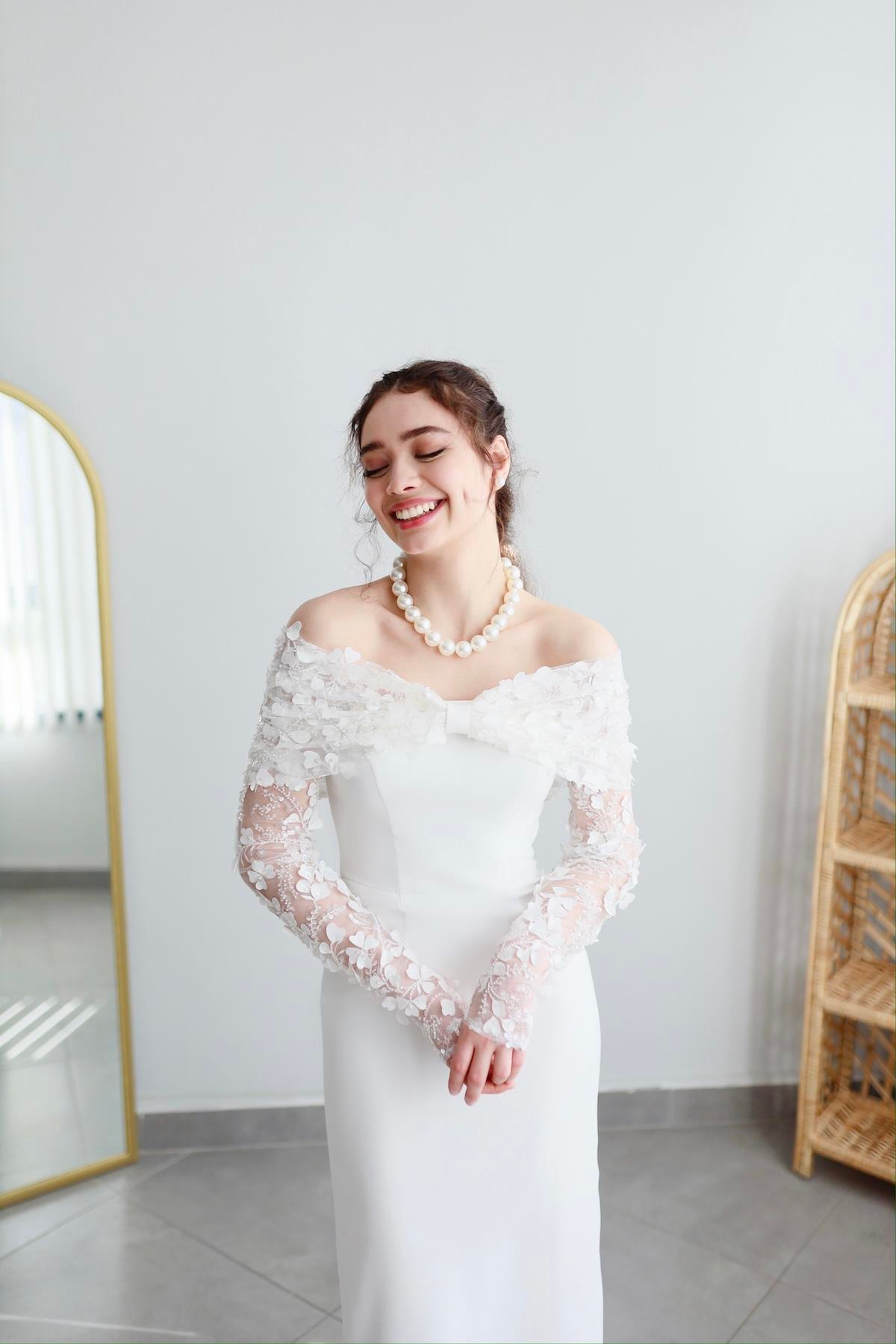 TheElsa | Kişiye Özel Üretim Abiye Elbise | Piraye Beyaz Özel Tasarım Dantel Detaylı Kalem Nikah Nişan ElbisesiÖZEL ÜRETİM ELBİSEPiraye Beyaz Özel Tasarım Dantel Detaylı Kalem Nikah Nişan Elbisesi