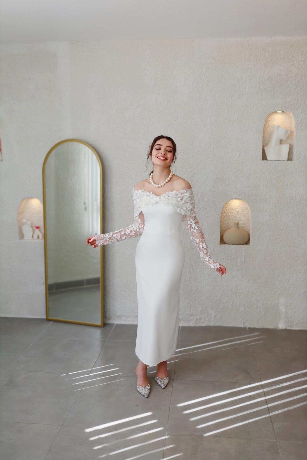 TheElsa | Kişiye Özel Üretim Abiye Elbise | Piraye Beyaz Özel Tasarım Dantel Detaylı Kalem Nikah Nişan ElbisesiÖZEL ÜRETİM ELBİSEPiraye Beyaz Özel Tasarım Dantel Detaylı Kalem Nikah Nişan Elbisesi