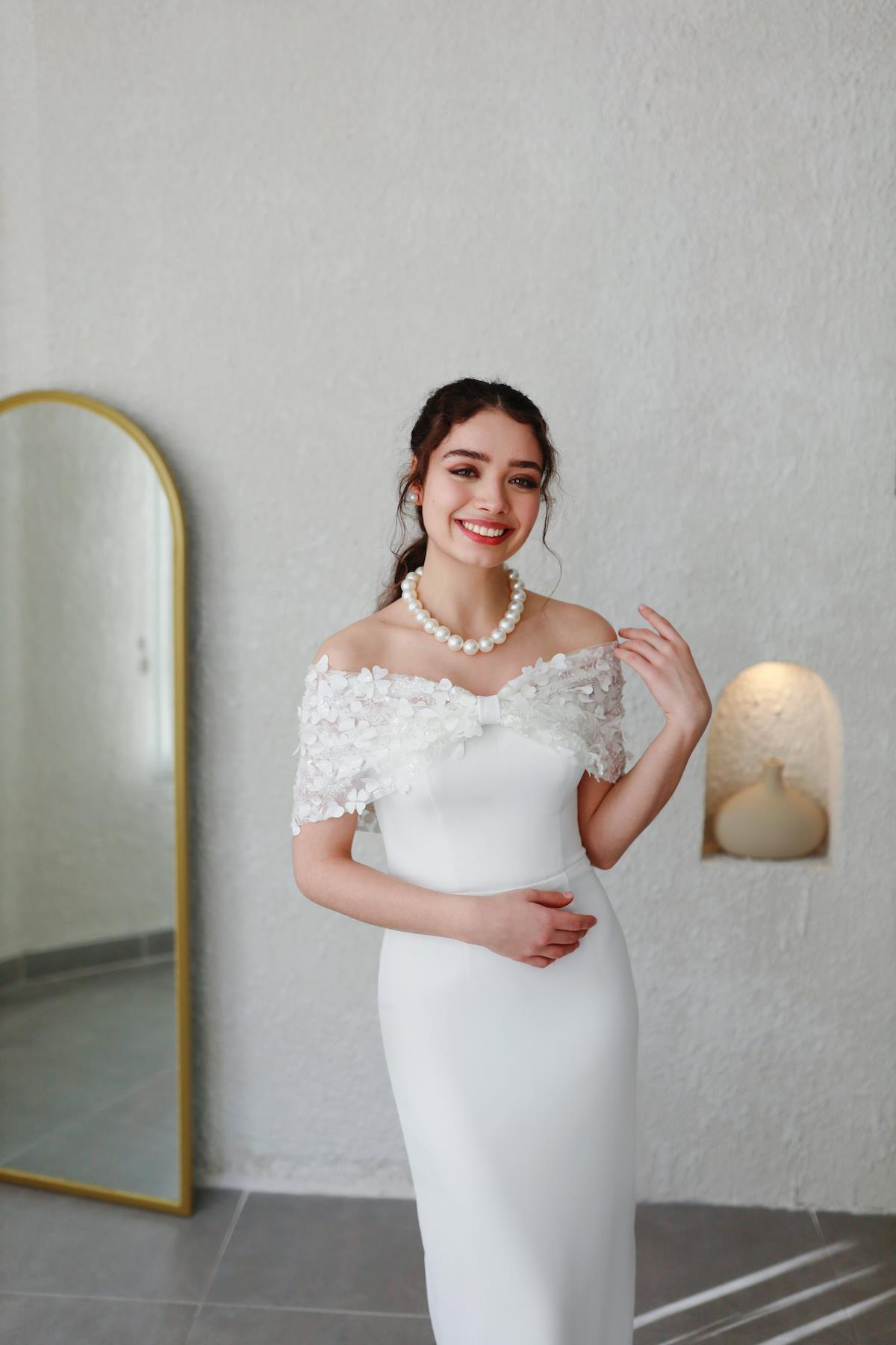 TheElsa | Kişiye Özel Üretim Abiye Elbise | Piraye Beyaz Özel Tasarım Dantel Detaylı Kalem Nikah Nişan ElbisesiÖZEL ÜRETİM ELBİSEPiraye Beyaz Özel Tasarım Dantel Detaylı Kalem Nikah Nişan Elbisesi