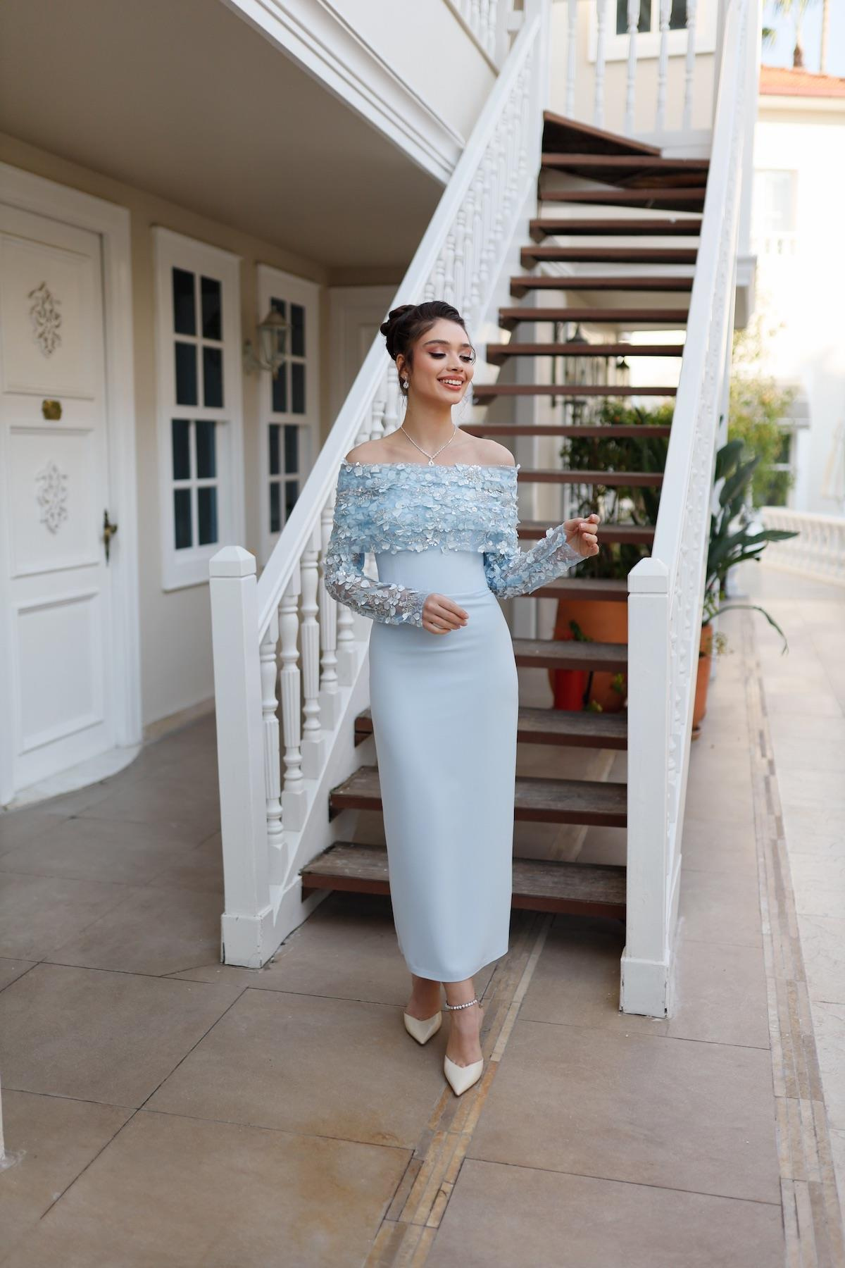 TheElsa | Kişiye Özel Üretim Abiye Elbise | Piraye Mavi Özel Tasarım Dantel Detaylı Kalem Nikah Nişan ElbisesiDANTEL ELBİSELERPiraye Mavi Özel Tasarım Dantel Detaylı Kalem Nikah Nişan Elbisesi