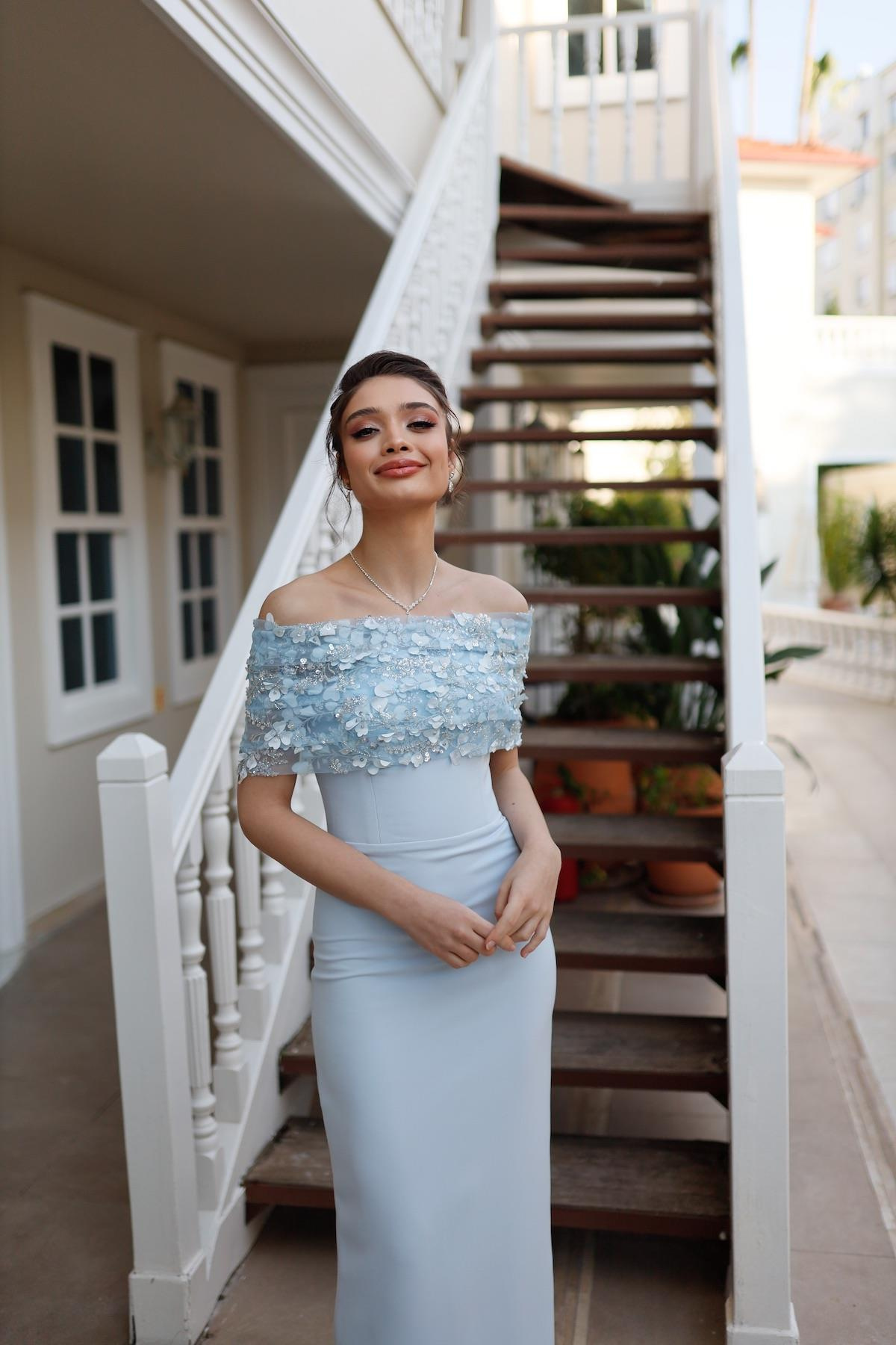 TheElsa | Kişiye Özel Üretim Abiye Elbise | Piraye Mavi Özel Tasarım Dantel Detaylı Kalem Nikah Nişan ElbisesiDANTEL ELBİSELERPiraye Mavi Özel Tasarım Dantel Detaylı Kalem Nikah Nişan Elbisesi