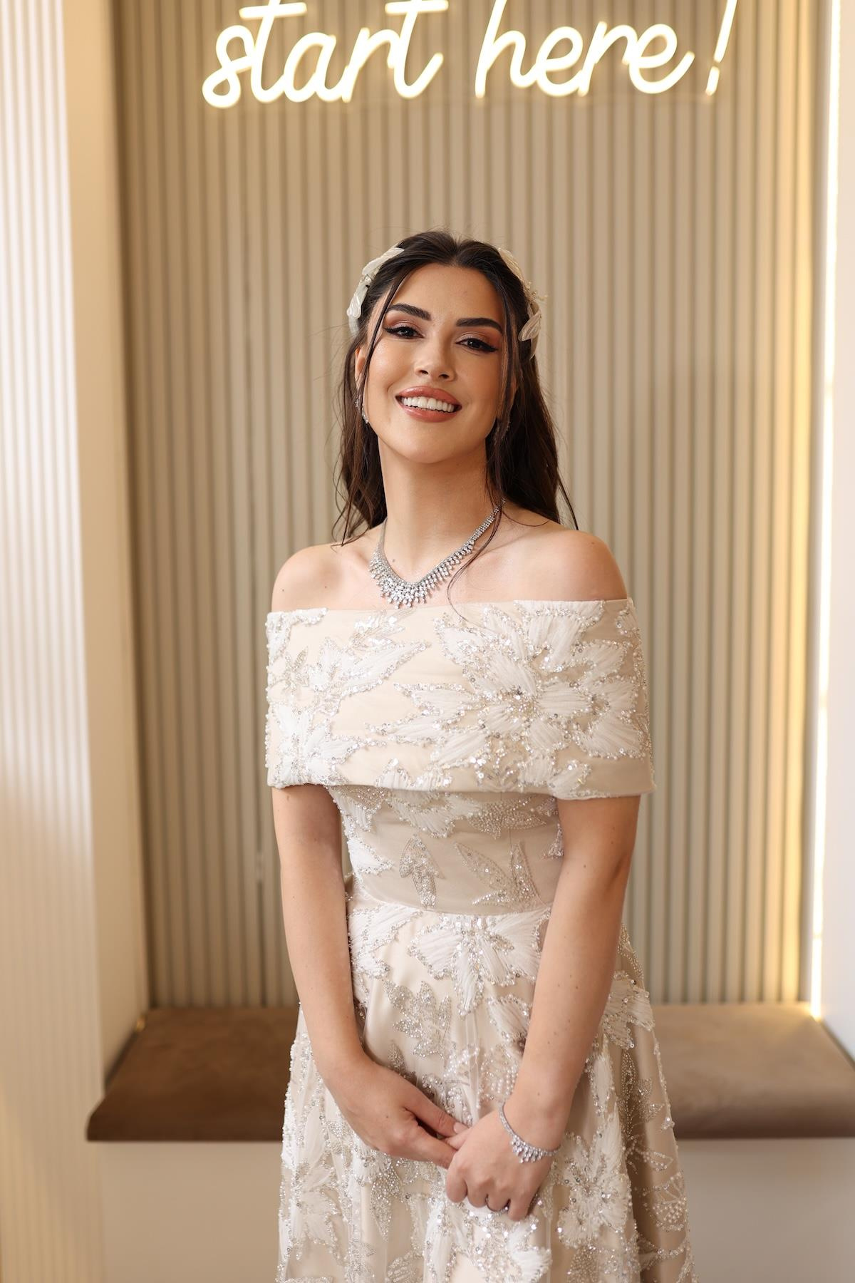 TheElsa | PRENSES ARES BEYAZBEYAZ DANTEL ELBİSELERPrenses Ares Beyaz Çiçekli Özel Tasarım Dantel Nişan Nikah Elbise