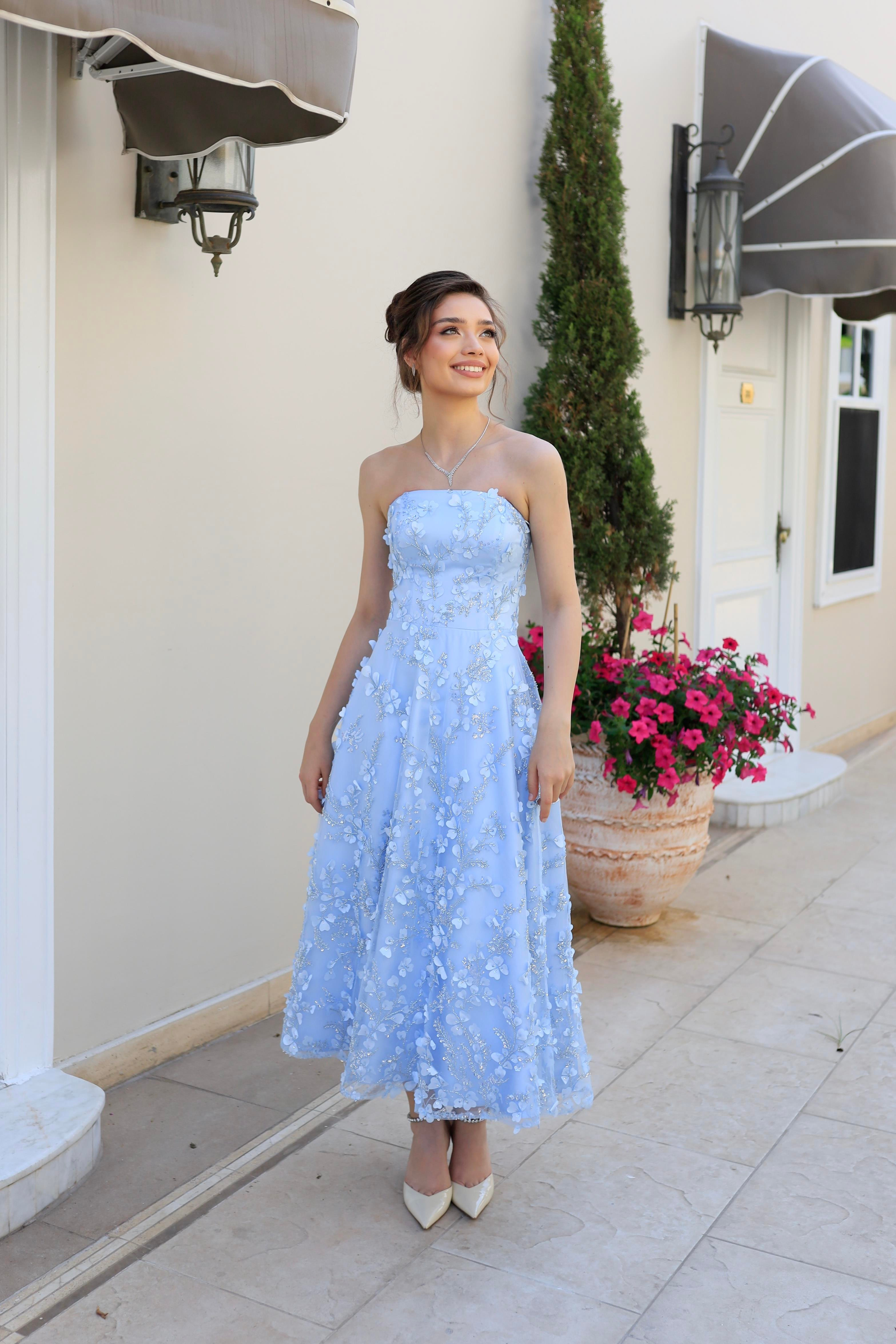 TheElsa | Kişiye Özel Üretim Abiye Elbise | Prenses Lavinya Bebek Mavi Çiçekli Özel Tasarım Dantel Abiye ElbiseDANTEL ELBİSELERPrincess Lavinya Baby Blue Floral Special Design Lace Evening Dress