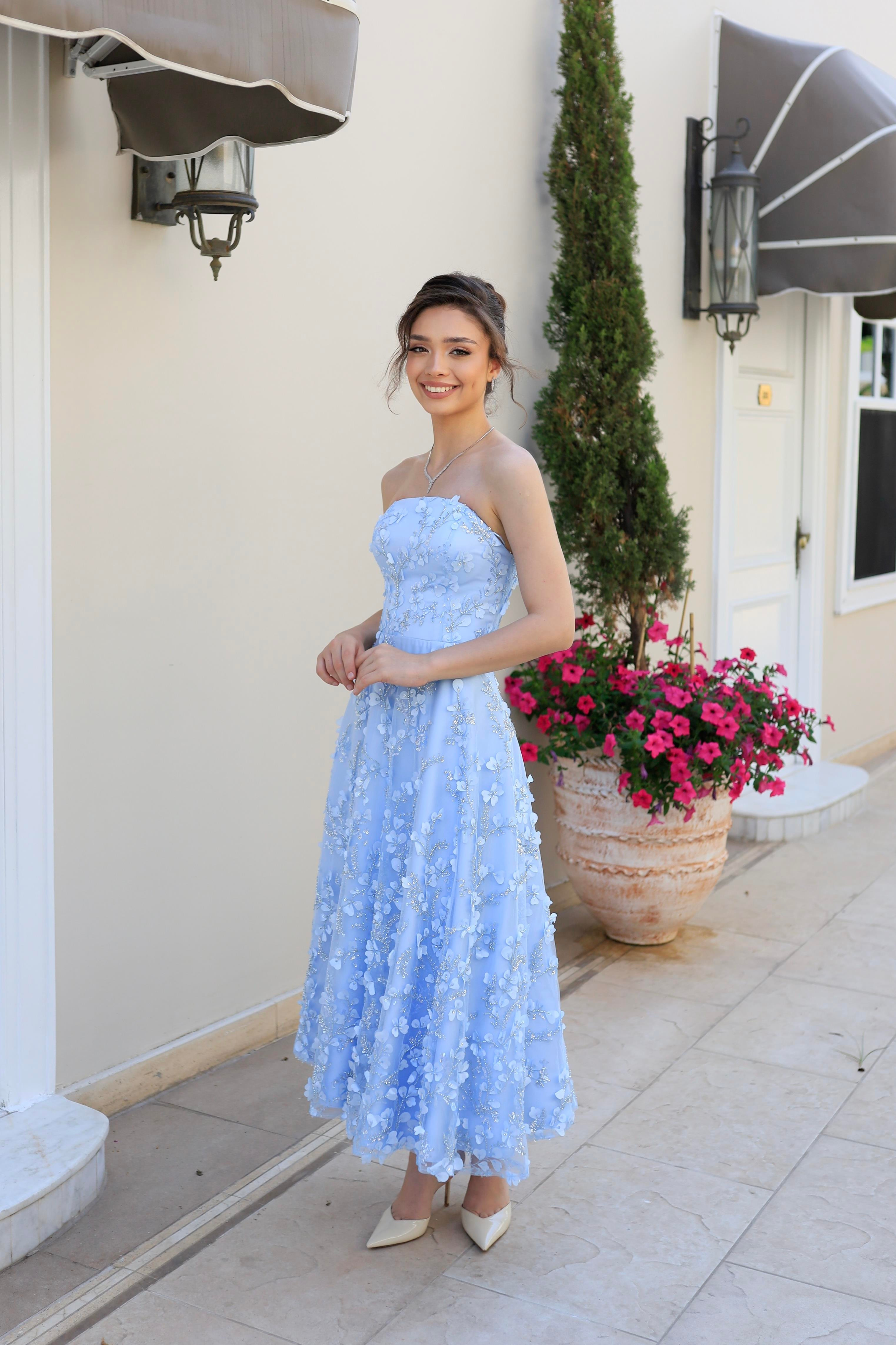 TheElsa | Kişiye Özel Üretim Abiye Elbise | Prenses Lavinya Bebek Mavi Çiçekli Özel Tasarım Dantel Abiye ElbiseDANTEL ELBİSELERPrincess Lavinya Baby Blue Floral Special Design Lace Evening Dress