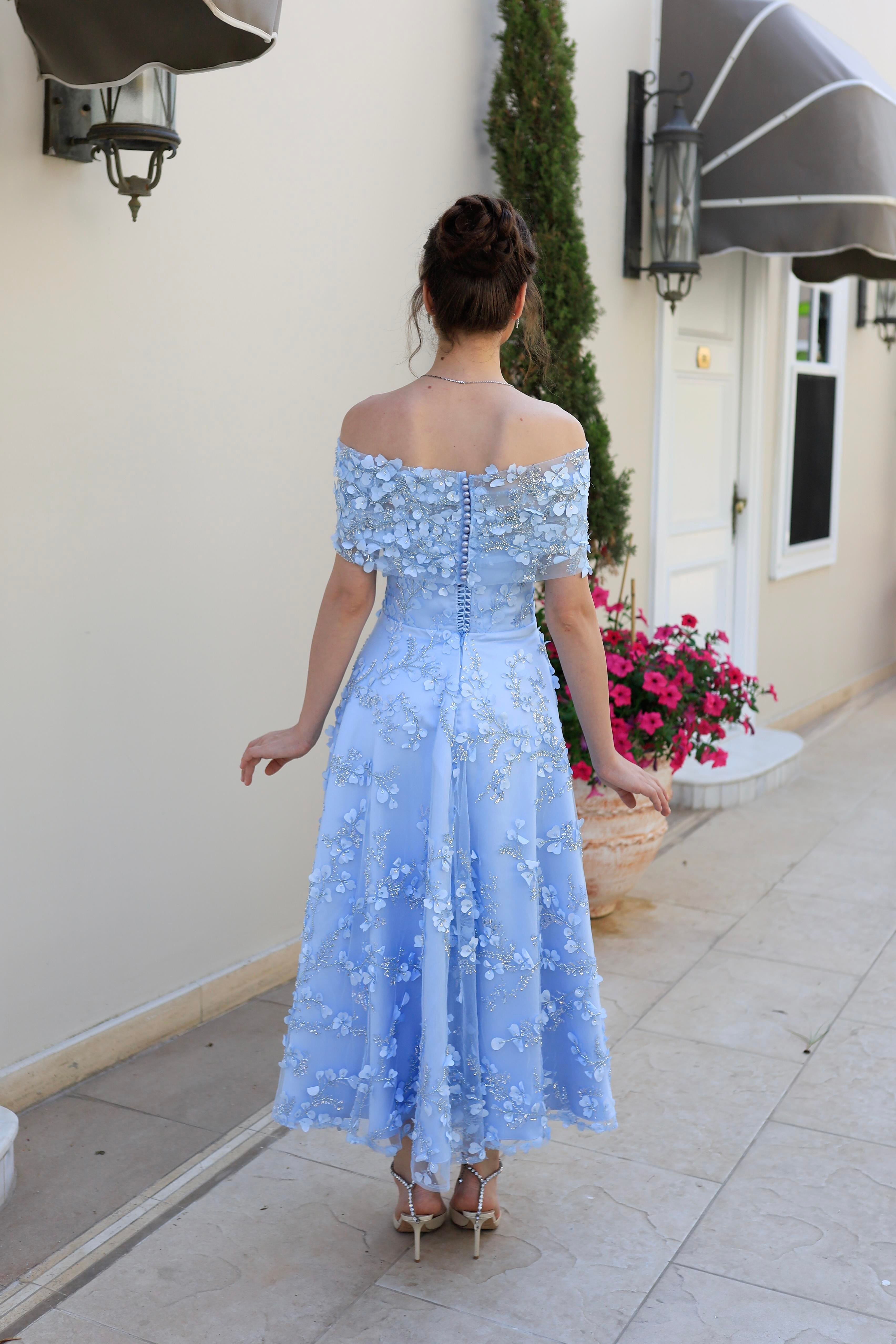 TheElsa | Kişiye Özel Üretim Abiye Elbise | Prenses Lavinya Bebek Mavi Çiçekli Özel Tasarım Dantel Abiye ElbiseDANTEL ELBİSELERPrincess Lavinya Baby Blue Floral Special Design Lace Evening Dress