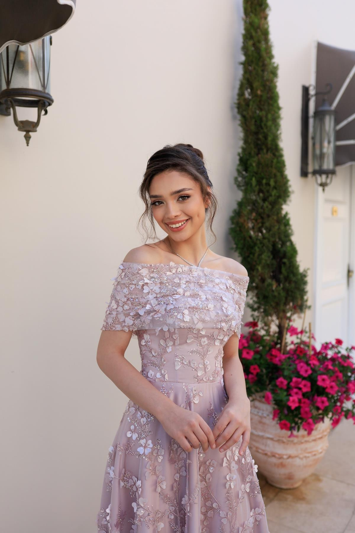 TheElsa | Kişiye Özel Üretim Abiye Elbise | Prenses Lavinya Pudra Çiçekli Özel Tasarım Dantel Abiye ElbiseÖZEL ÜRETİM ELBİSEPrincess Lavinya Powder Floral Special Design Lace Evening Dress