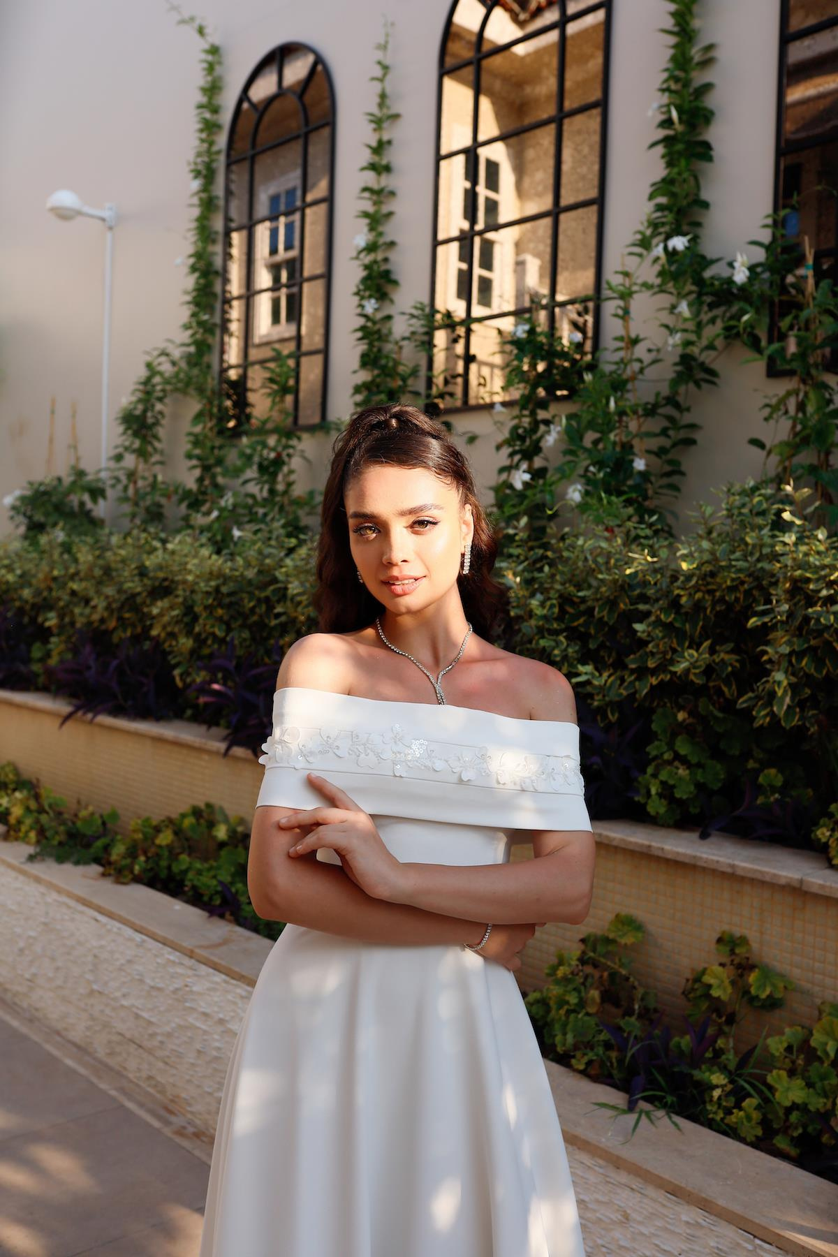 TheElsa | Kişiye Özel Üretim Abiye Elbiseler | Prenses Leyla Beyaz Özel Tasarım Dantel Abiye ElbiseBEYAZ ELBİSELERPrincess Leyla White Special Design Lace Evening Dress