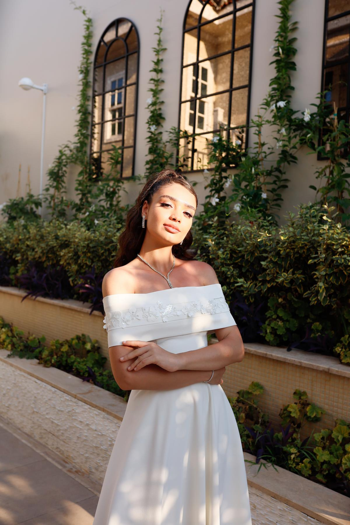 TheElsa | Kişiye Özel Üretim Abiye Elbiseler | Prenses Leyla Beyaz Özel Tasarım Dantel Abiye ElbiseBEYAZ ELBİSELERPrincess Leyla White Special Design Lace Evening Dress