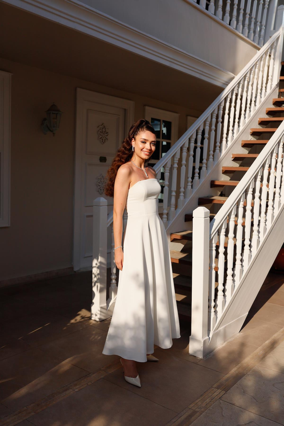 TheElsa | Kişiye Özel Üretim Abiye Elbiseler | Prenses Leyla Beyaz Özel Tasarım Dantel Abiye ElbiseBEYAZ ELBİSELERPrincess Leyla White Special Design Lace Evening Dress