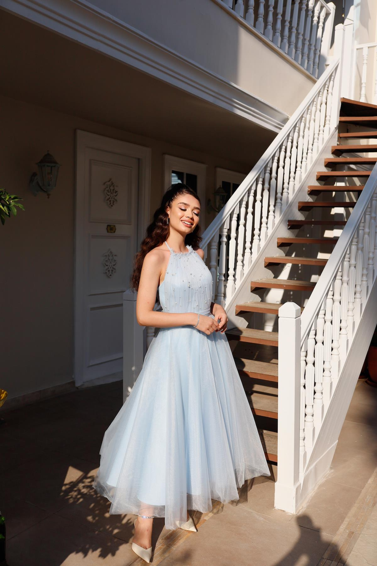 TheElsa | GİYİM | TAKI | Santa İncili Bebek Mavi Özel Tasarım Abiye ElbiseÖZEL ÜRETİM ELBİSESanta Baby Blue Special Design Evening Dress with Pearls
