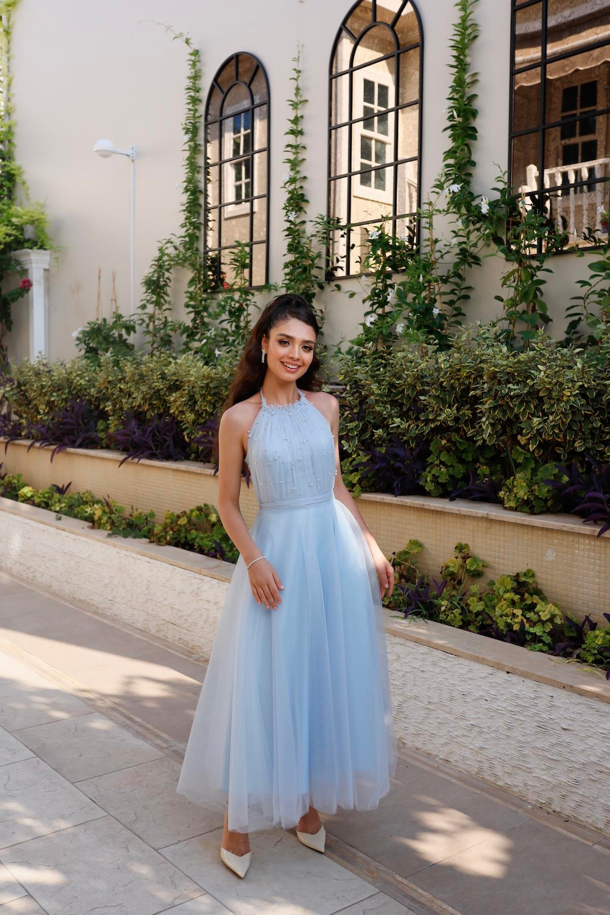 TheElsa | GİYİM | TAKI | Santa İncili Bebek Mavi Özel Tasarım Abiye ElbiseÖZEL ÜRETİM ELBİSESanta Baby Blue Special Design Evening Dress with Pearls