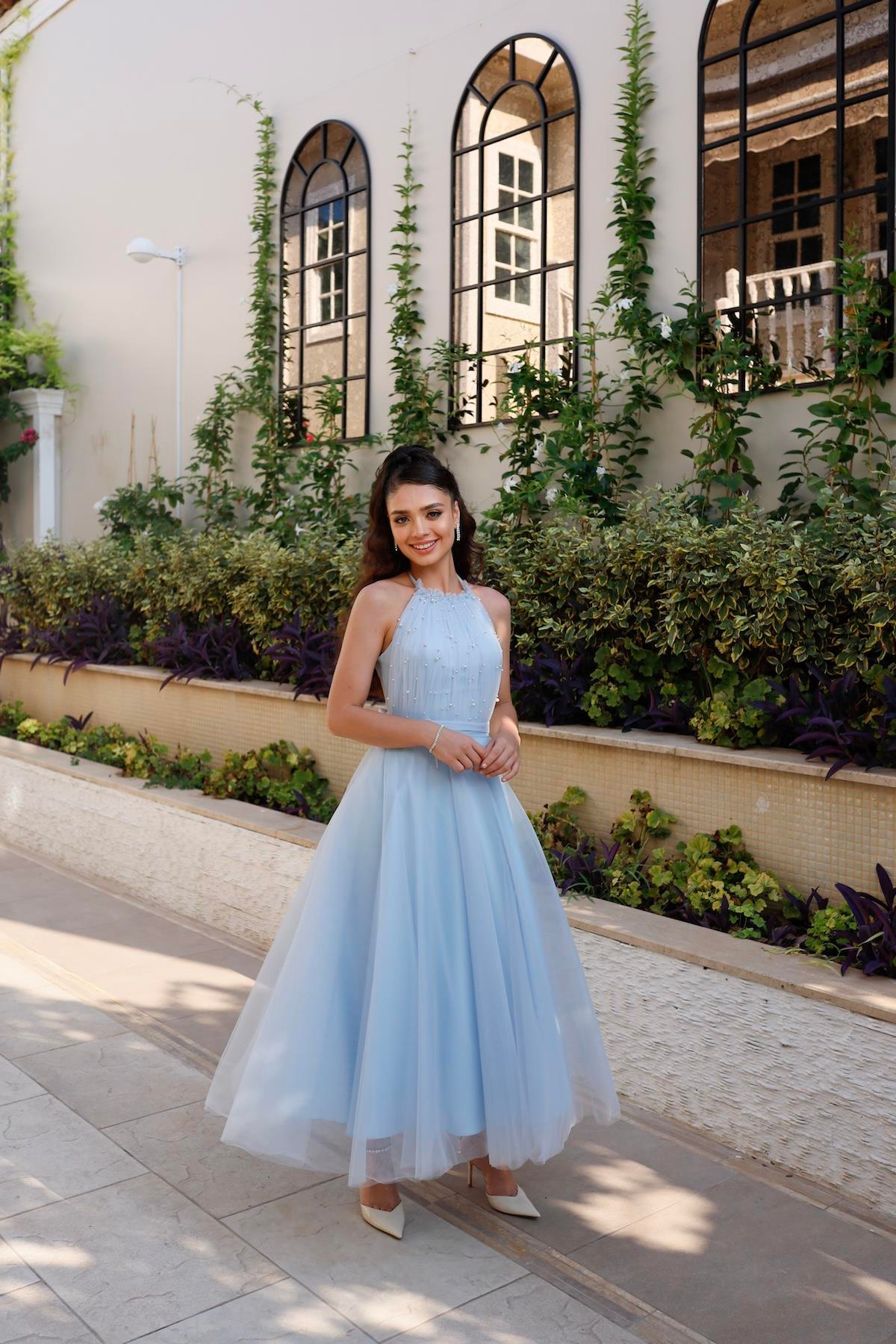 TheElsa | GİYİM | TAKI | Santa İncili Bebek Mavi Özel Tasarım Abiye ElbiseÖZEL ÜRETİM ELBİSESanta Baby Blue Special Design Evening Dress with Pearls