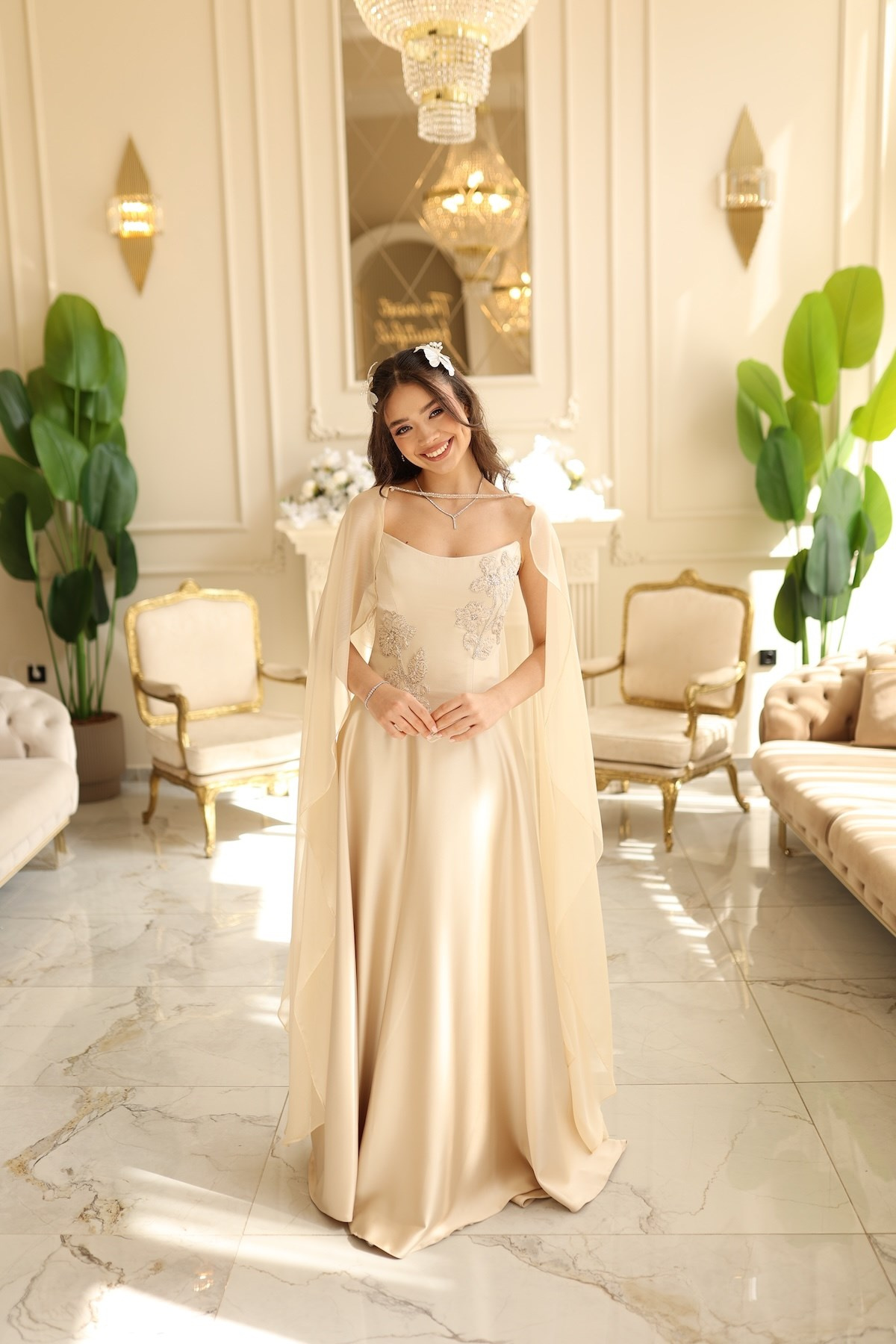 TheElsa | Serena Bej Prenses Şifon Şal SADE ELBİSELERSerena Bej Prenses Şifon Şal Korseli Uzun Saten Nişan Davet Elbisesi