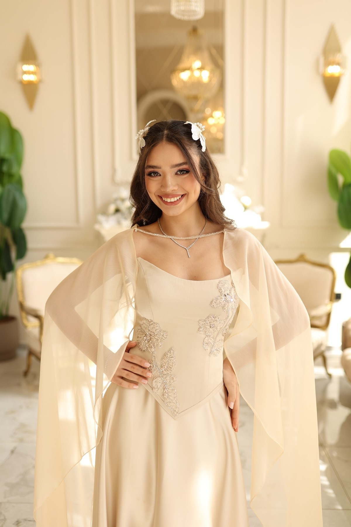 TheElsa | Serena Bej Prenses Şifon Şal SADE ELBİSELERSerena Bej Prenses Şifon Şal Korseli Uzun Saten Nişan Davet Elbisesi