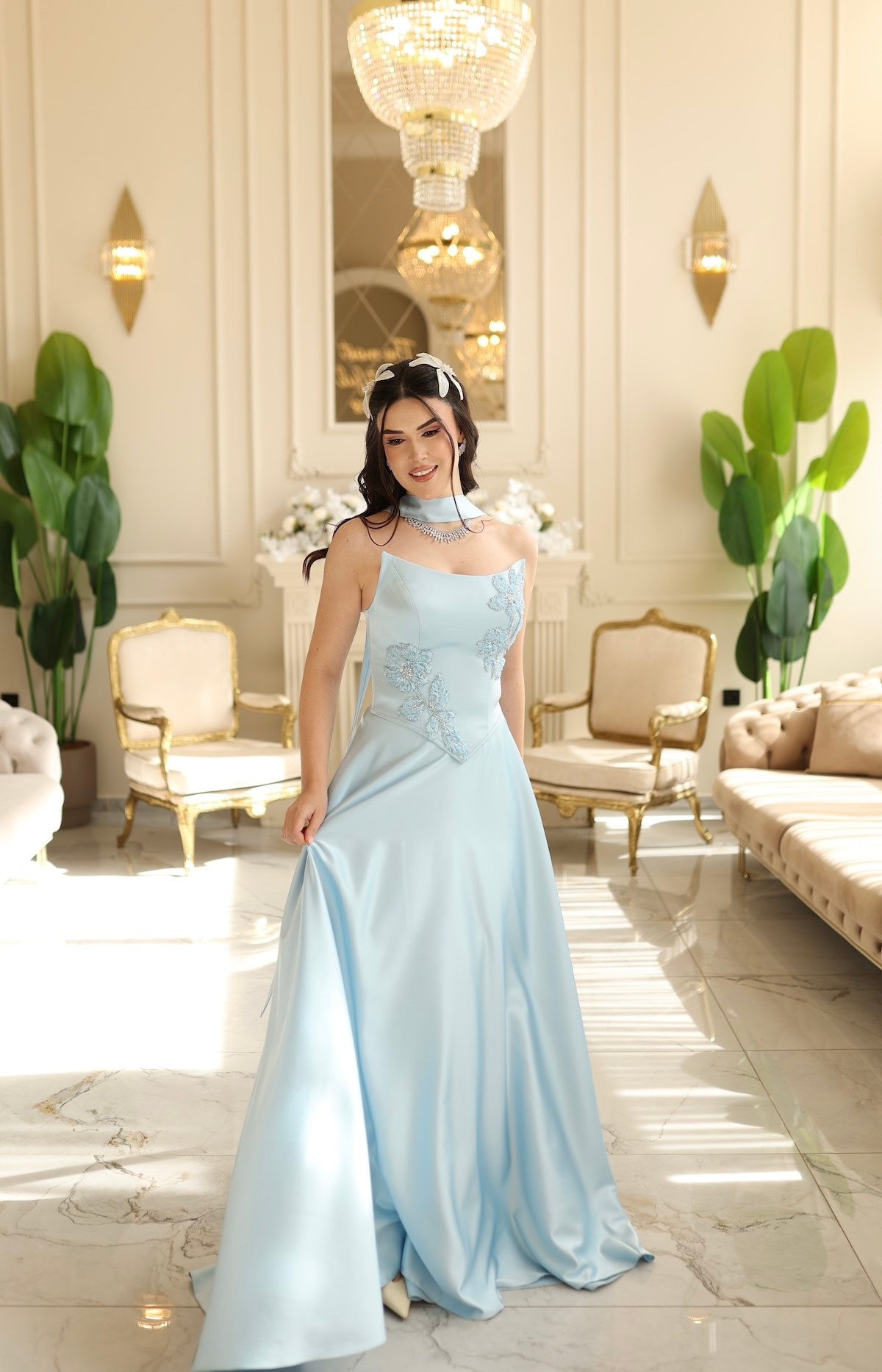TheElsa | Serena Mavi Saten Şal SADE ELBİSELERSerena Mavi Saten Şal Prenses Korseli Uzun Saten Nişan Davet Elbisesi