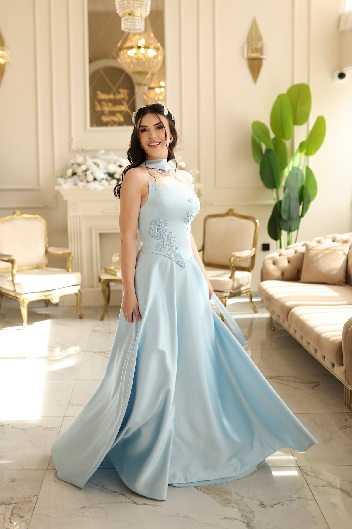 TheElsa | Serena Mavi Saten Şal SADE ELBİSELERSerena Mavi Saten Şal Prenses Korseli Uzun Saten Nişan Davet Elbisesi
