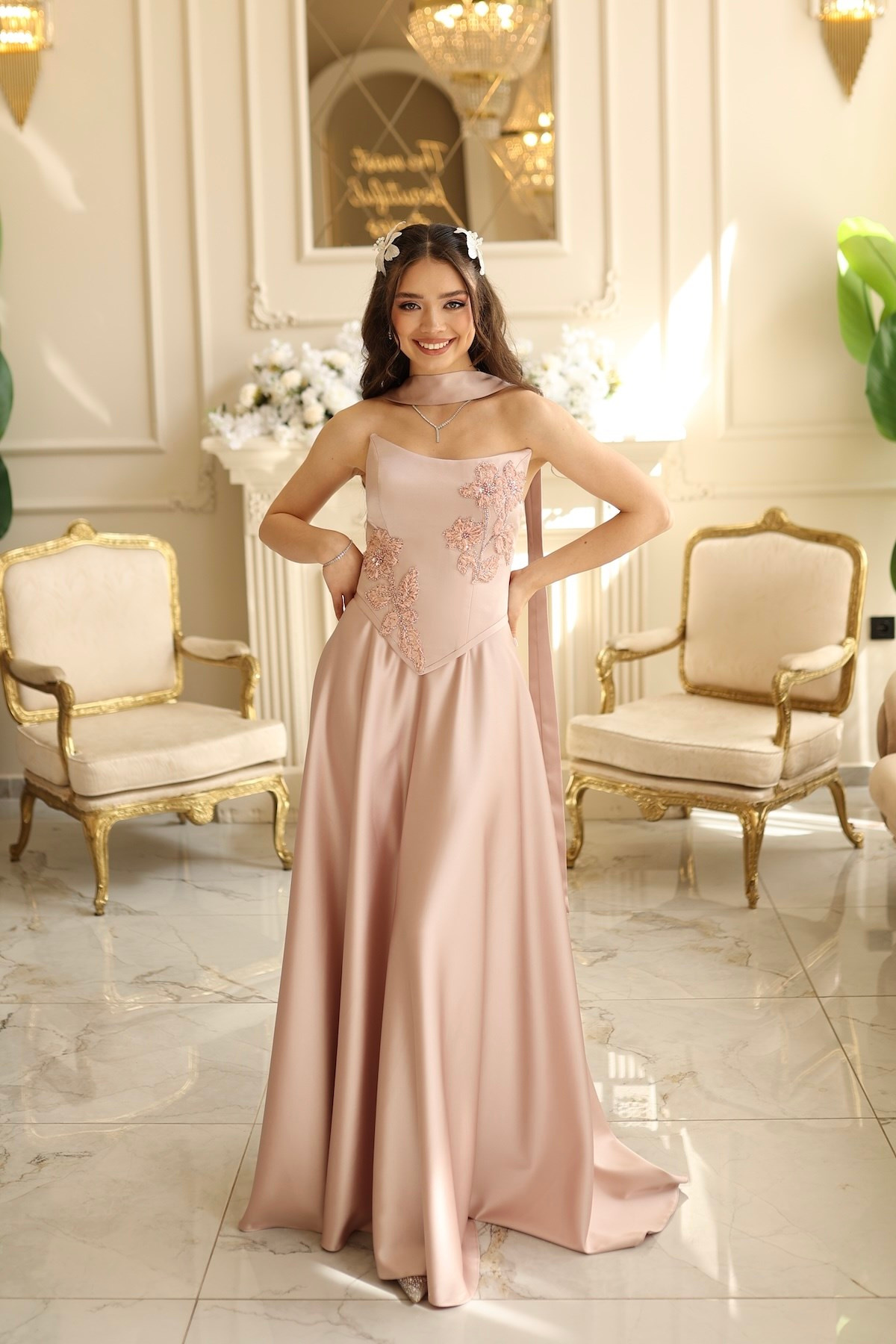 TheElsa | Serena Pudra Saten Şal SADE ELBİSELERSerena Pudra Saten Şal Prenses Korseli Uzun Saten Nişan Davet Elbisesi
