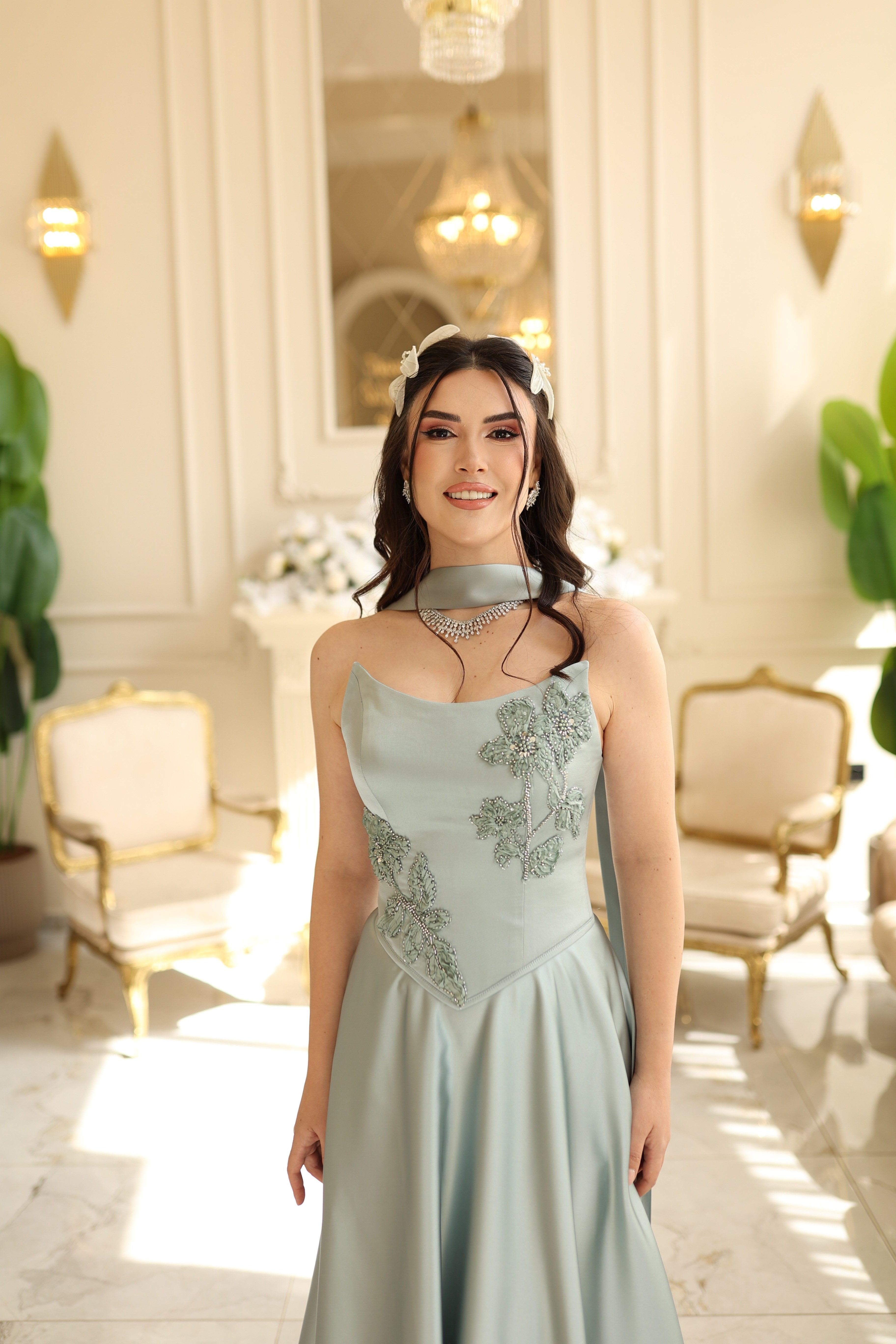 TheElsa | Serena Yeşil Prenses Saten ŞalSADE ELBİSELERSerena Yeşil Prenses Saten Şal Korseli Uzun Saten Nişan Davet Elbisesi