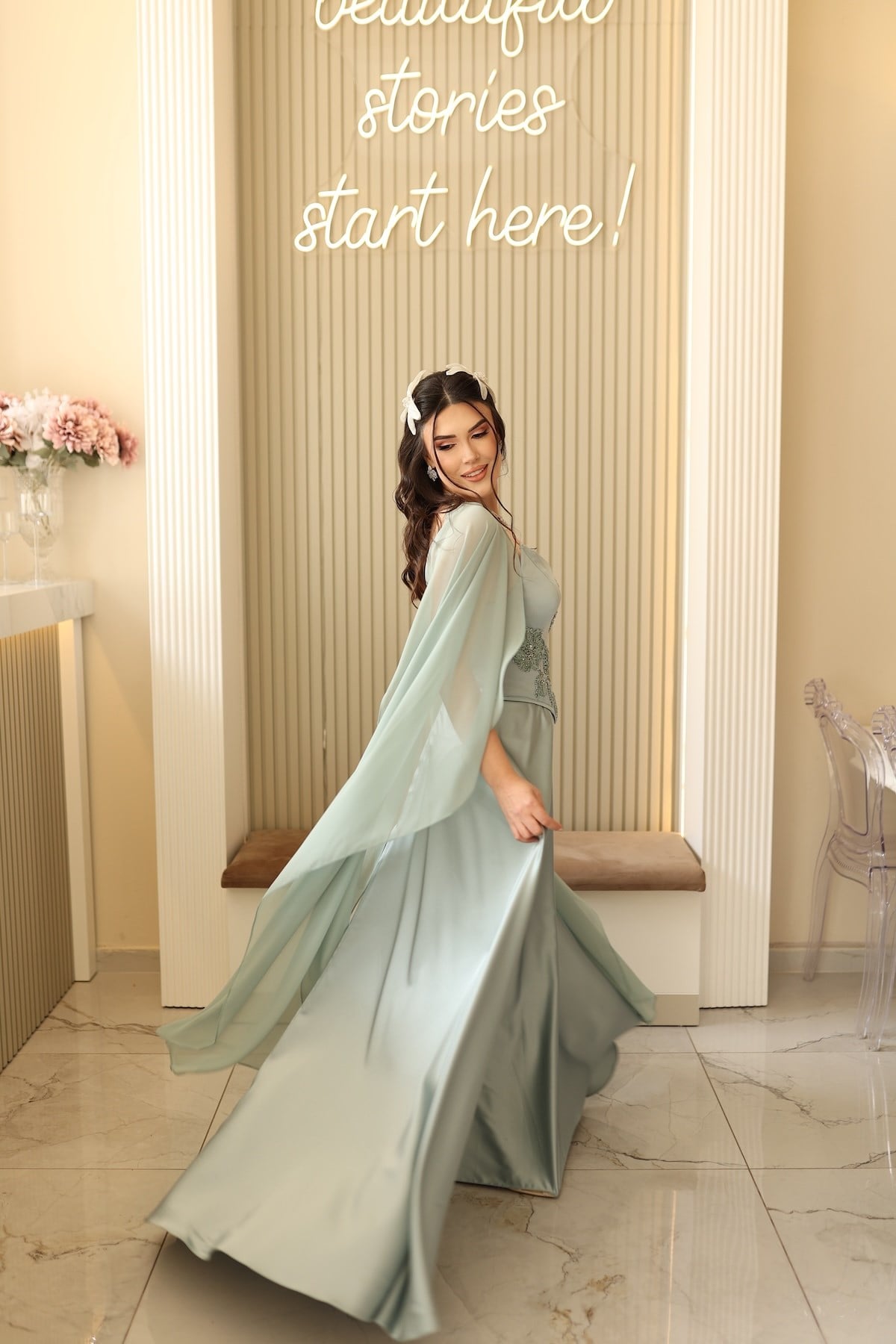 TheElsa | Serena Yeşil Prenses Şifon Şal SADE ELBİSELERSerena Yeşil Prenses Şifon Şal Korseli Uzun Saten Nişan Davet Elbisesi