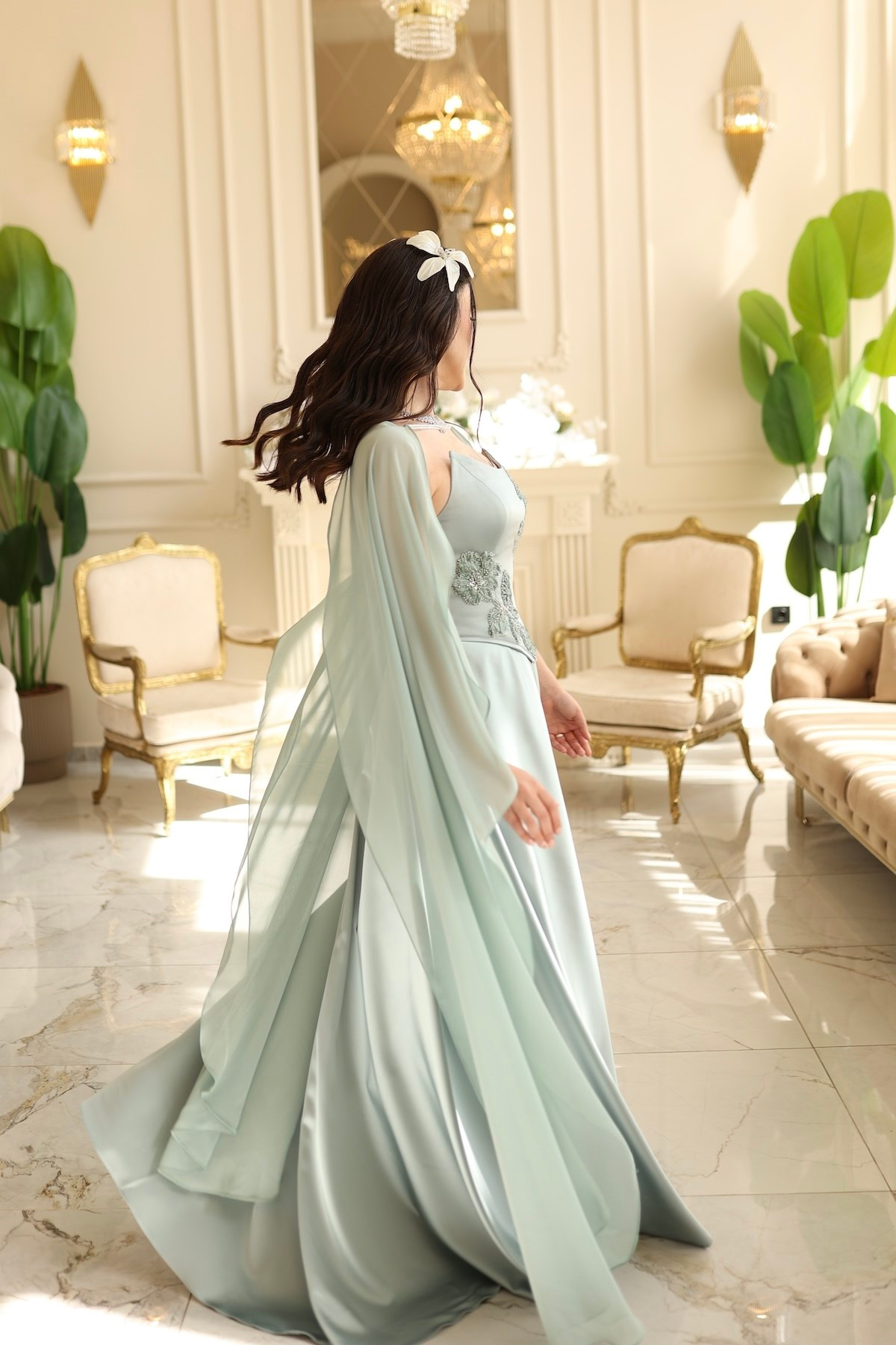 TheElsa | Serena Yeşil Prenses Şifon Şal SADE ELBİSELERSerena Yeşil Prenses Şifon Şal Korseli Uzun Saten Nişan Davet Elbisesi