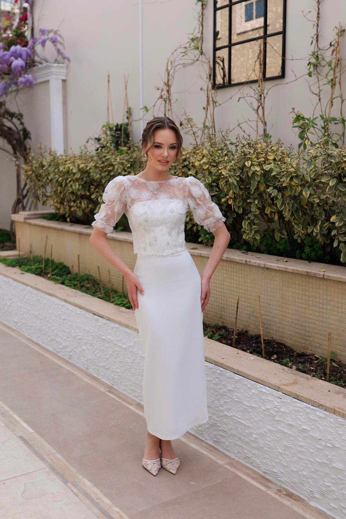 TheElsa | | Sienna Beyaz Özel Tasarım Dantel Detaylı Kalem Nikah Nişan ElbisesiBEYAZ ELBİSELERSienna Beyaz Özel Tasarım Dantel Detaylı Kalem Nikah Nişan Elbisesi