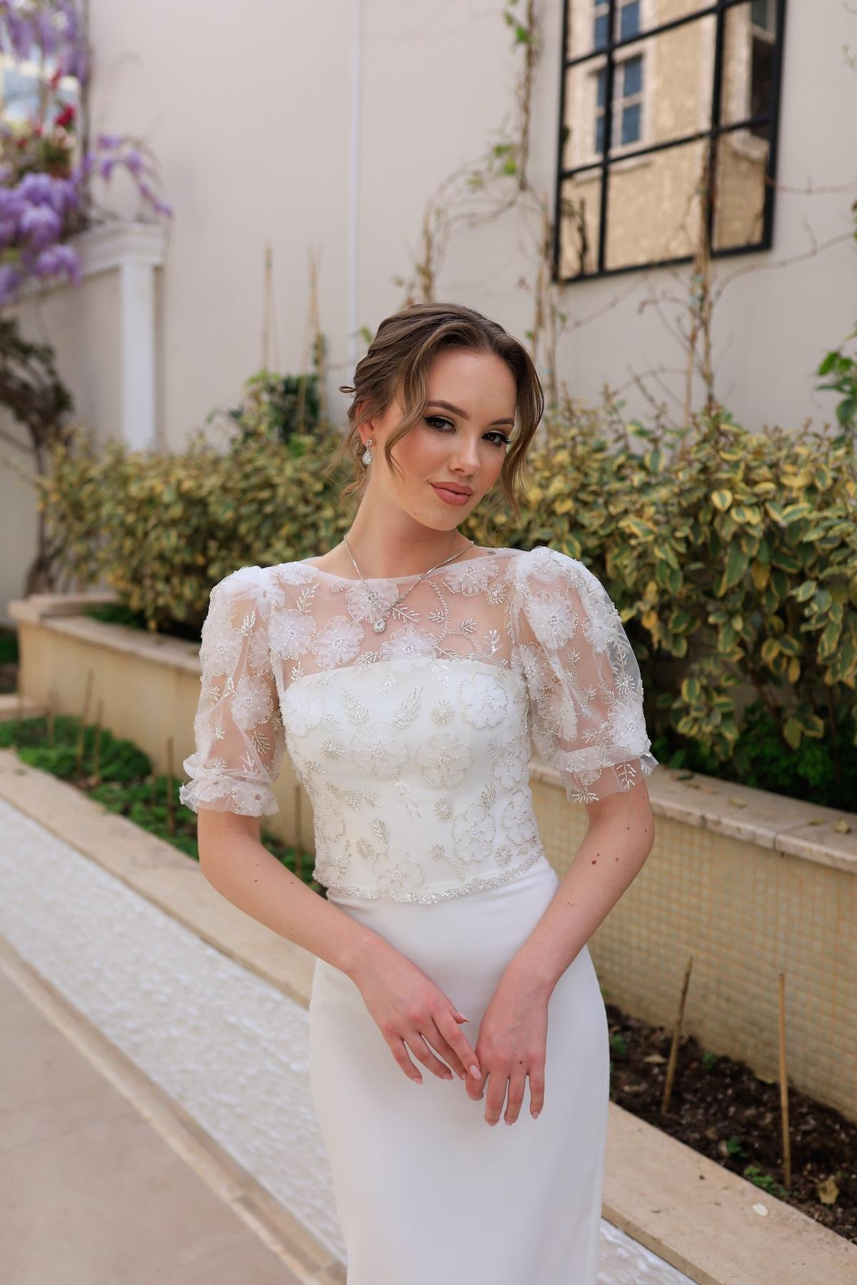 TheElsa | | Sienna Beyaz Özel Tasarım Dantel Detaylı Kalem Nikah Nişan ElbisesiBEYAZ ELBİSELERSienna Beyaz Özel Tasarım Dantel Detaylı Kalem Nikah Nişan Elbisesi