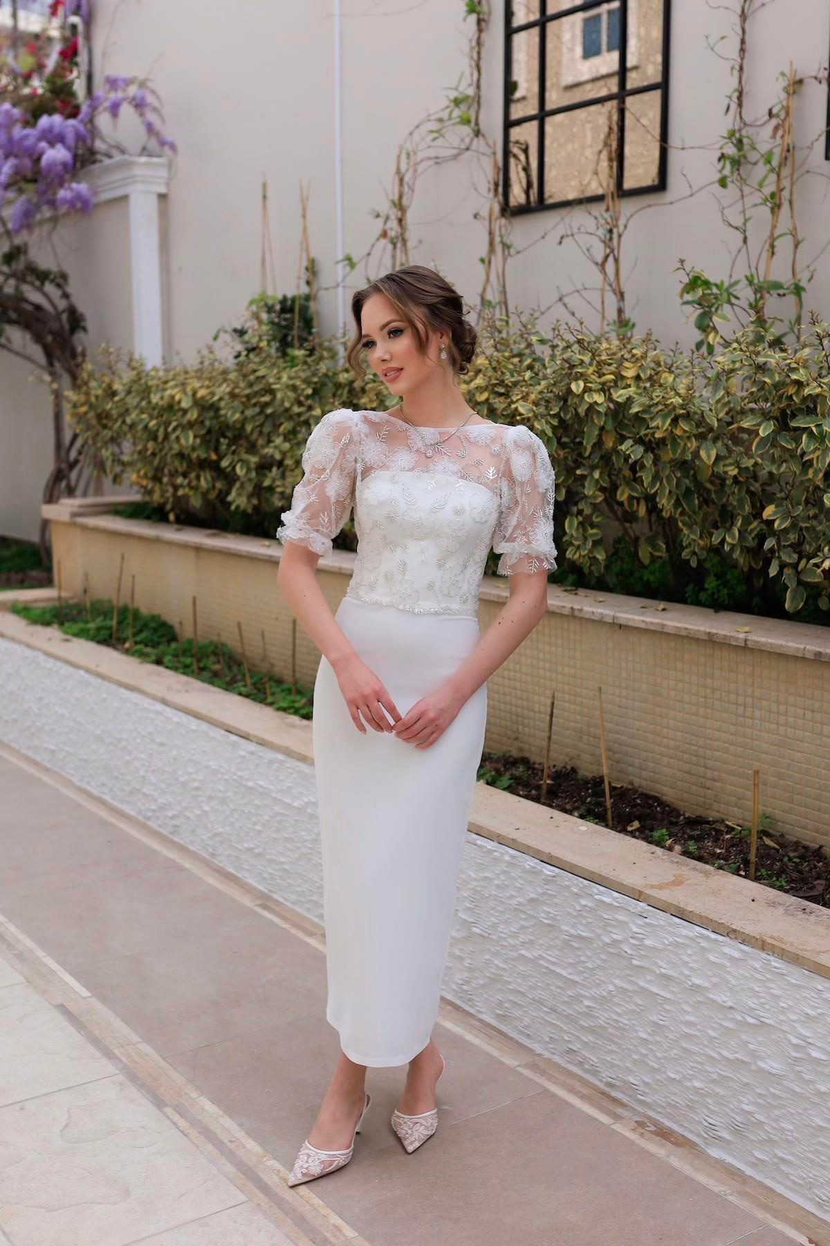 TheElsa | | Sienna Beyaz Özel Tasarım Dantel Detaylı Kalem Nikah Nişan ElbisesiBEYAZ ELBİSELERSienna Beyaz Özel Tasarım Dantel Detaylı Kalem Nikah Nişan Elbisesi